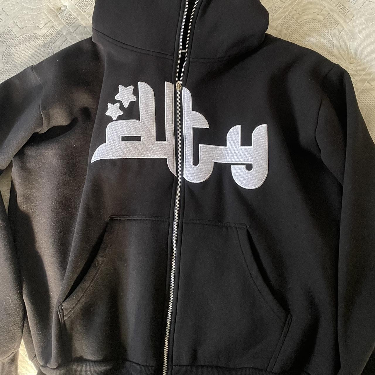 DIVIDE THE YOUTH FULLZIP SIZE XL - Depop