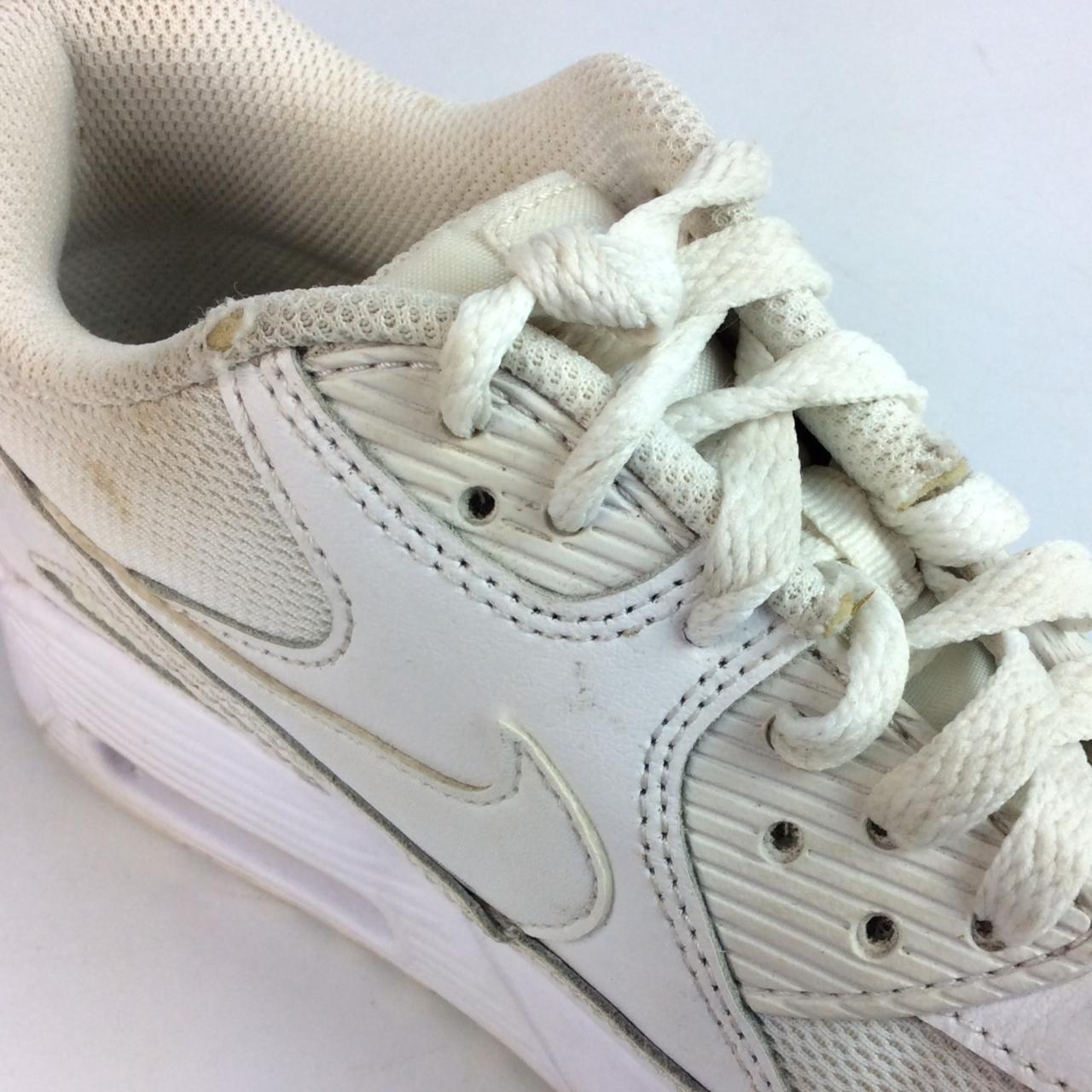 90s white nike shoes