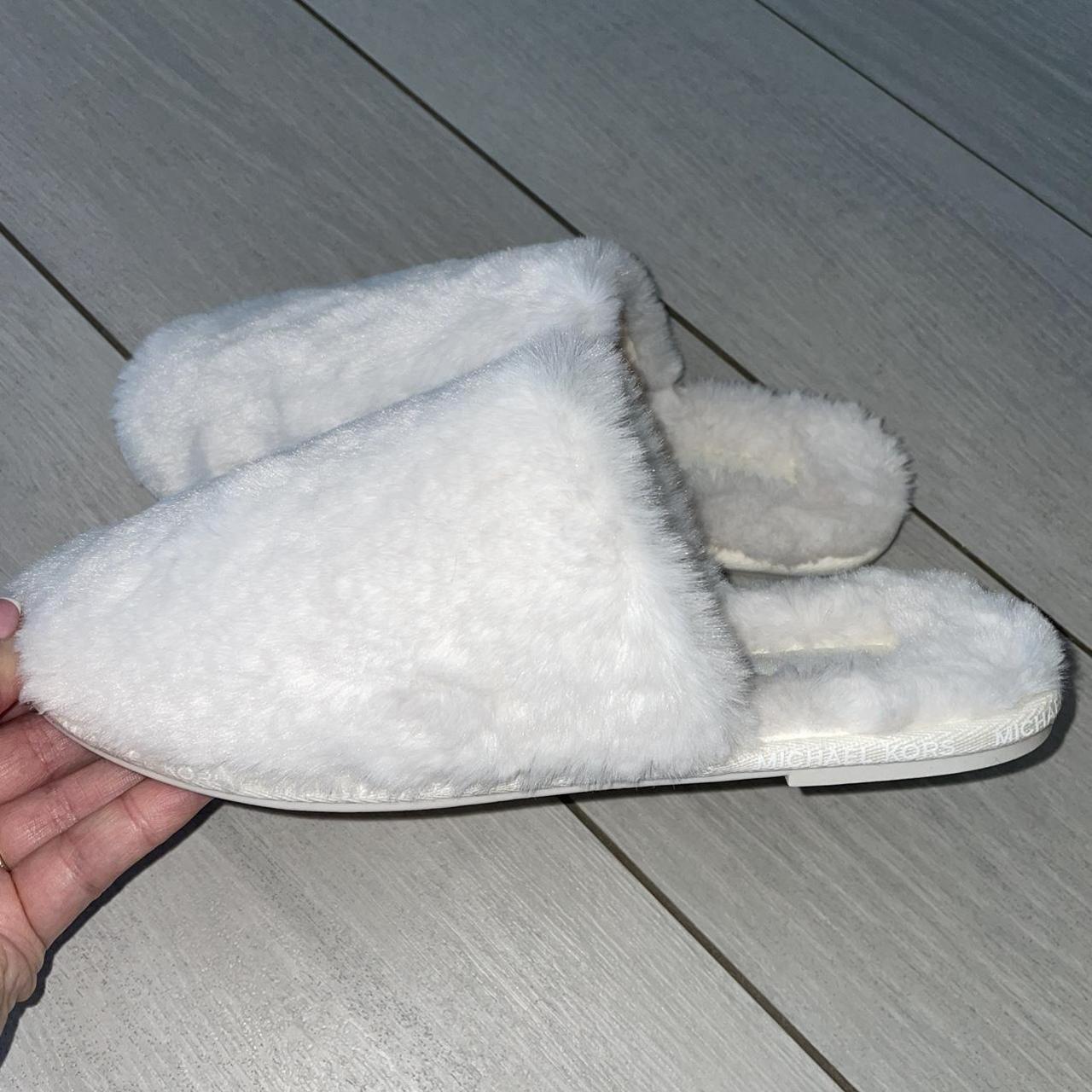 Michael Kors Women's Cream Slippers Depop