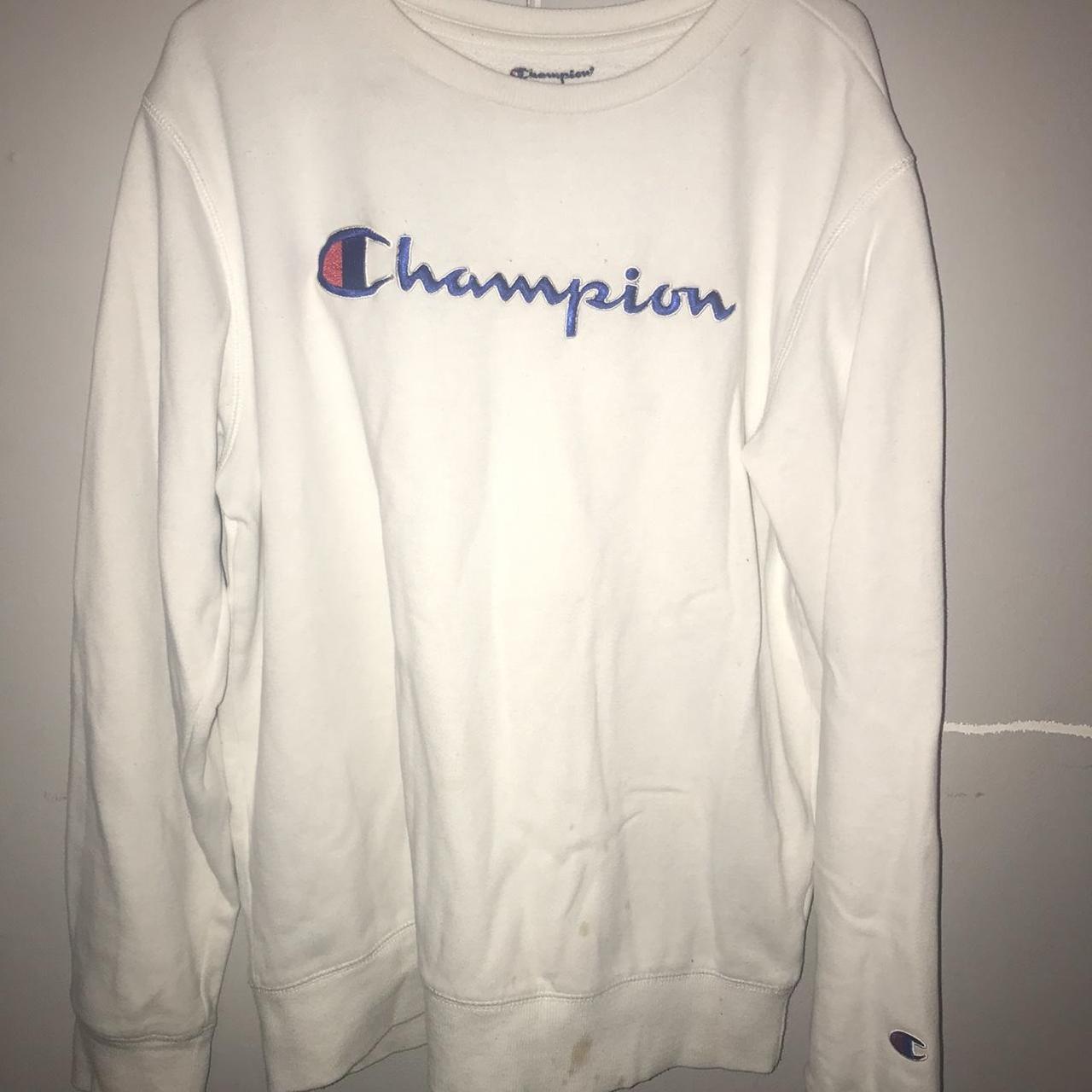 Champion sweatshirt hotsell fit out