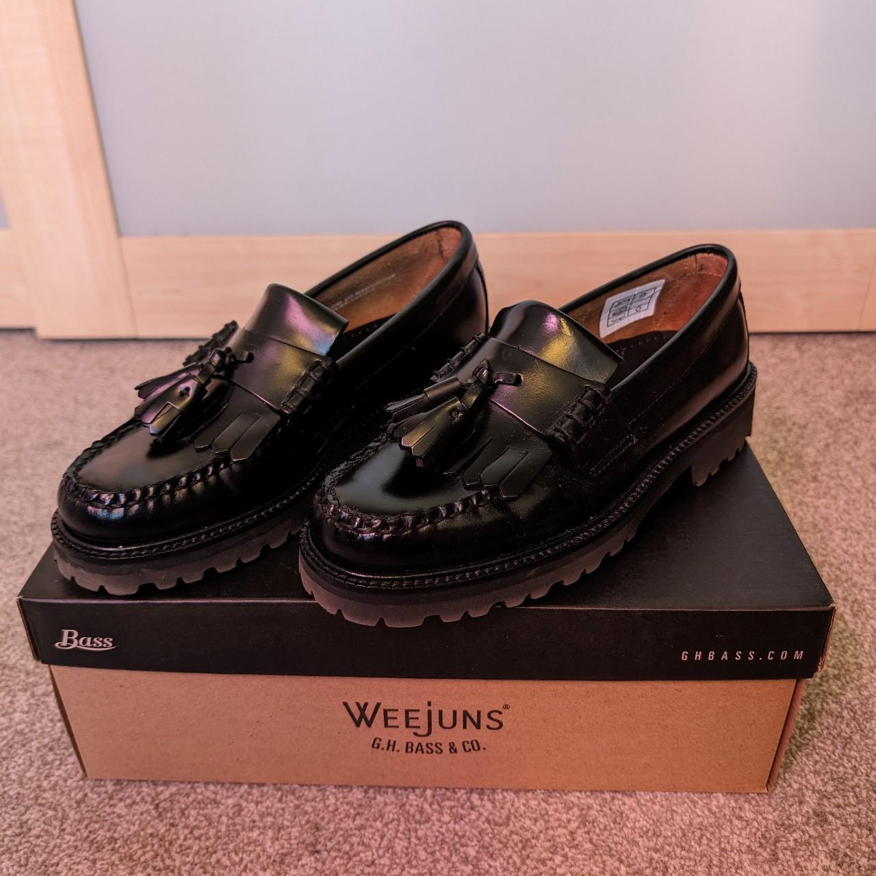 weejuns tassel loafers