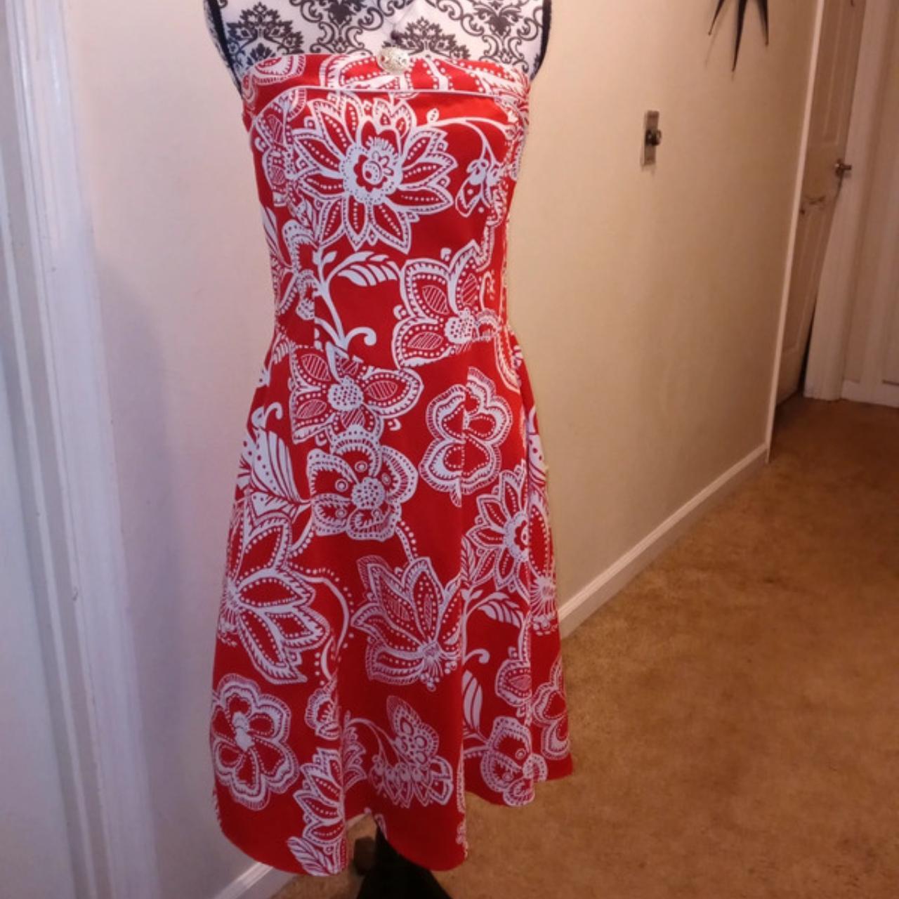 B.smart red and white floral strapless... - Depop