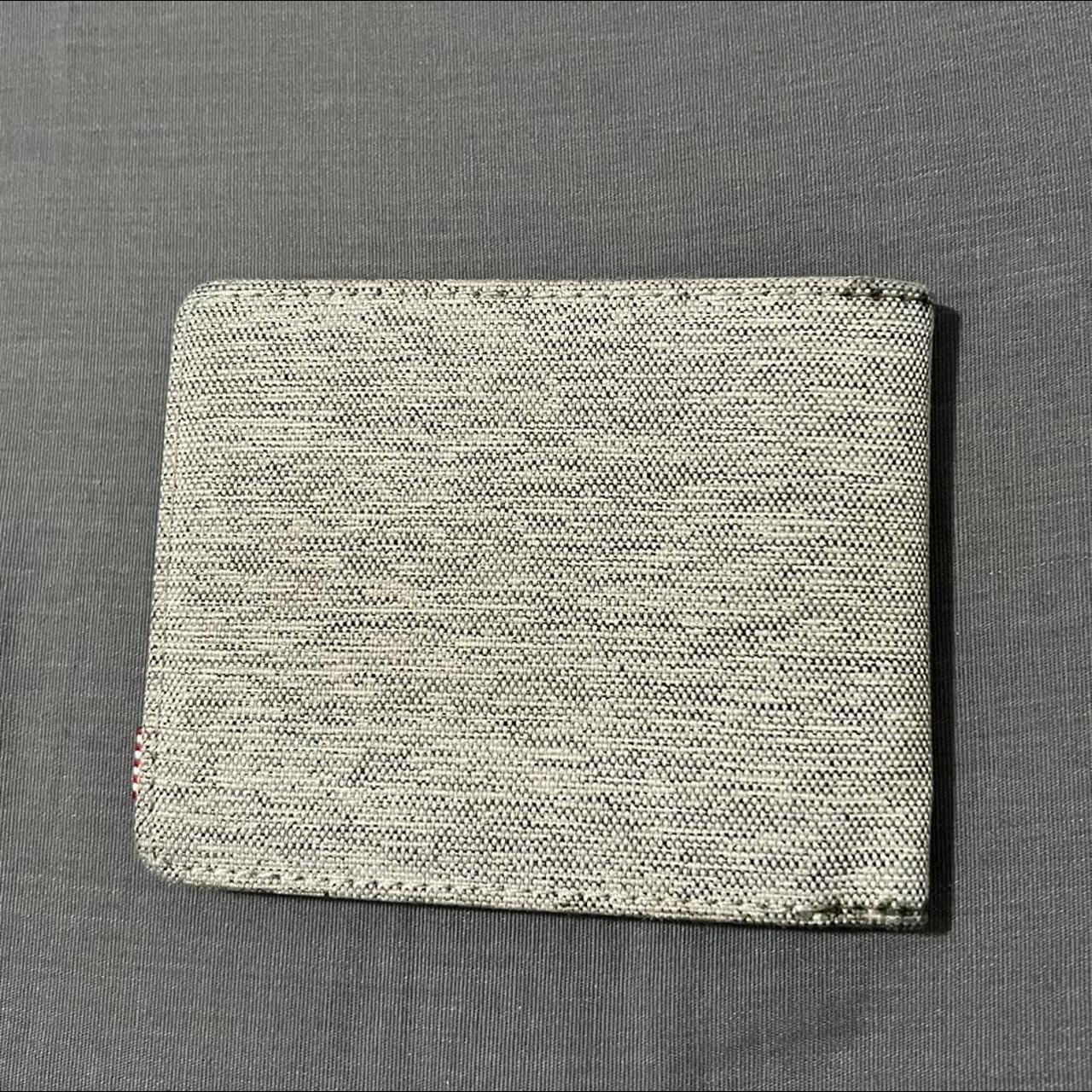 Herschel Men's Grey Walletpurses Depop