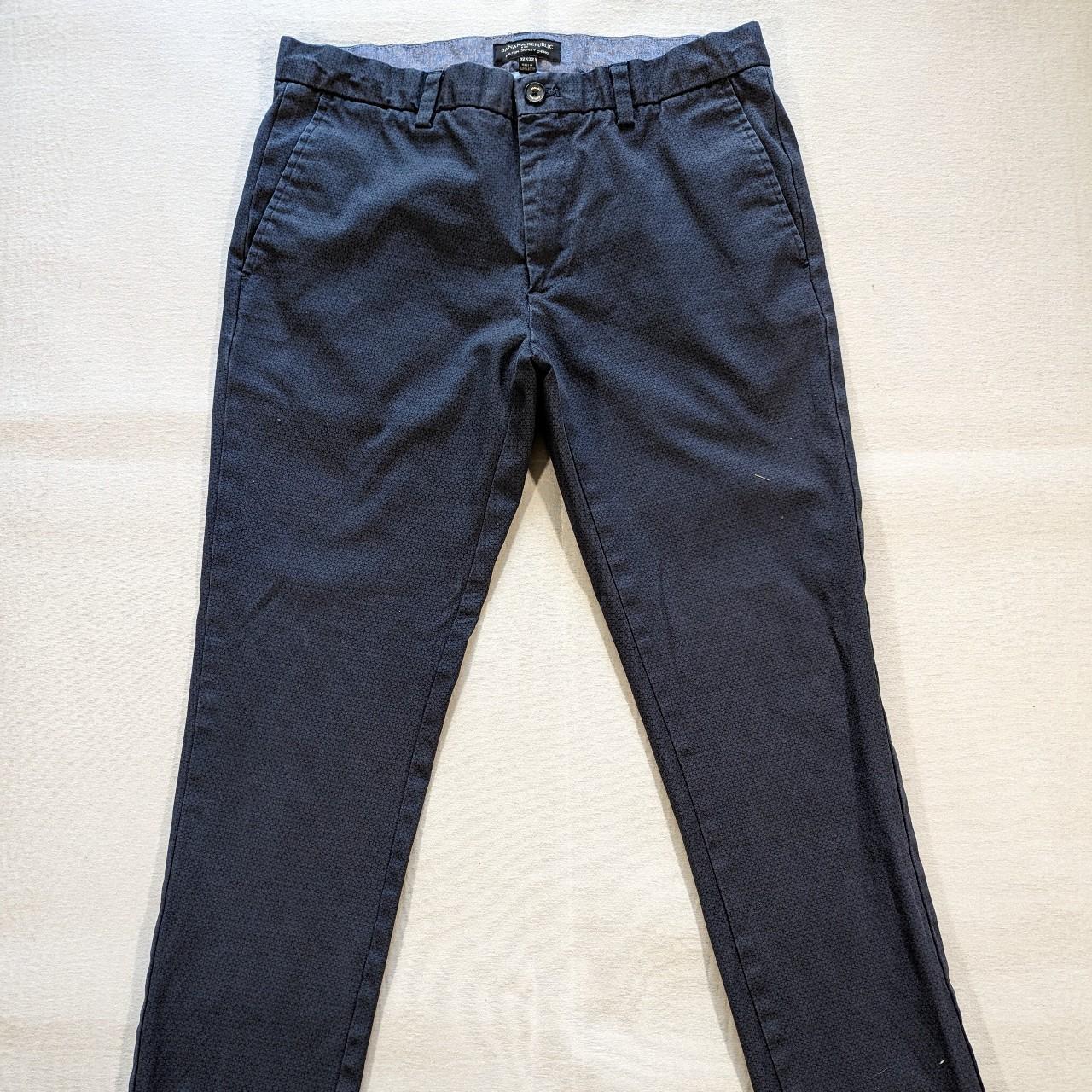 Banana Republic Fulton Skinny Chino Pants Mens 32x30... - Depop