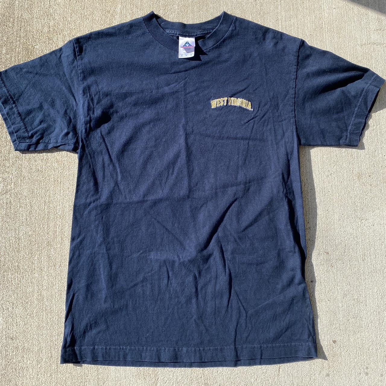 Men's Navy and Yellow T-shirt | Depop