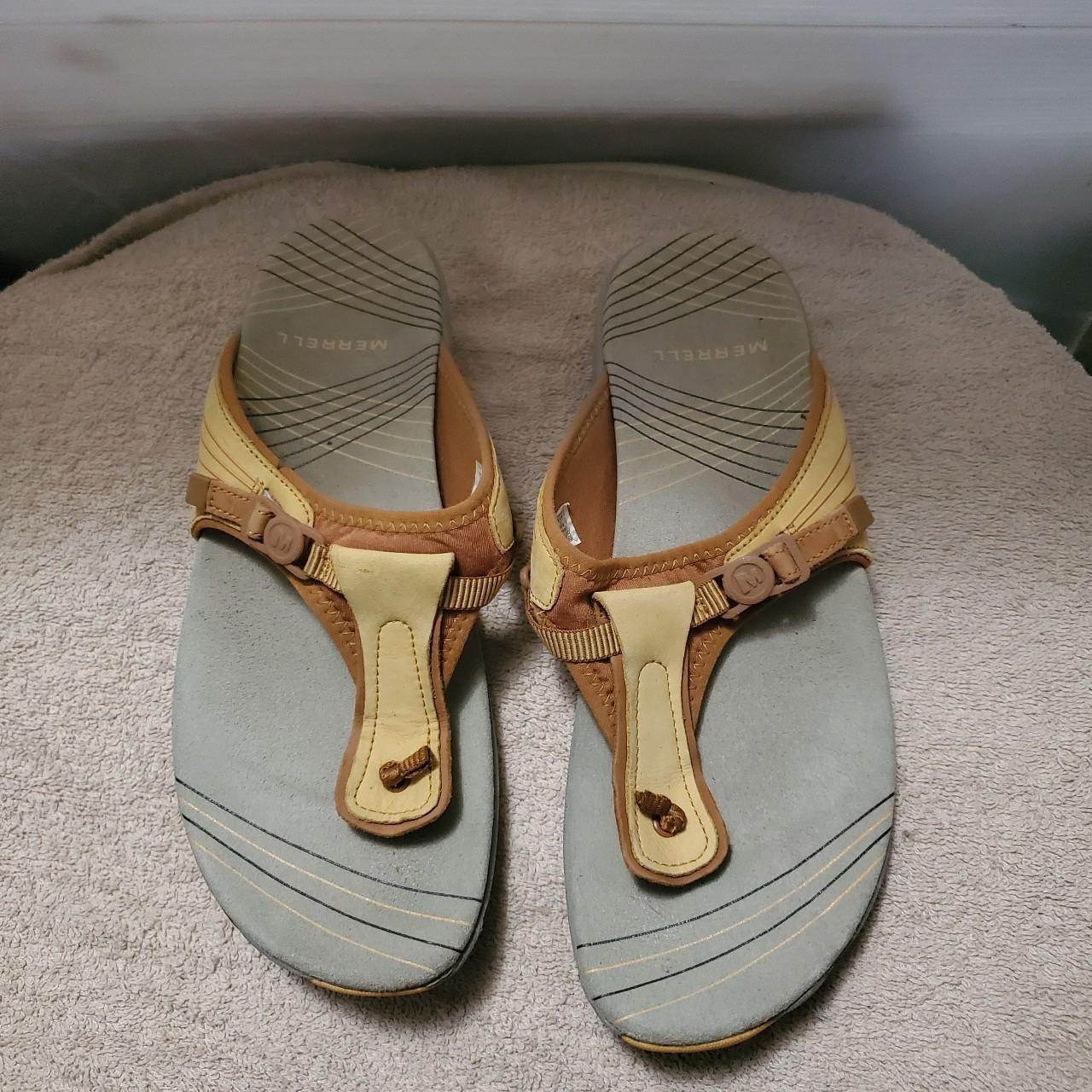 merrell flip flops canada