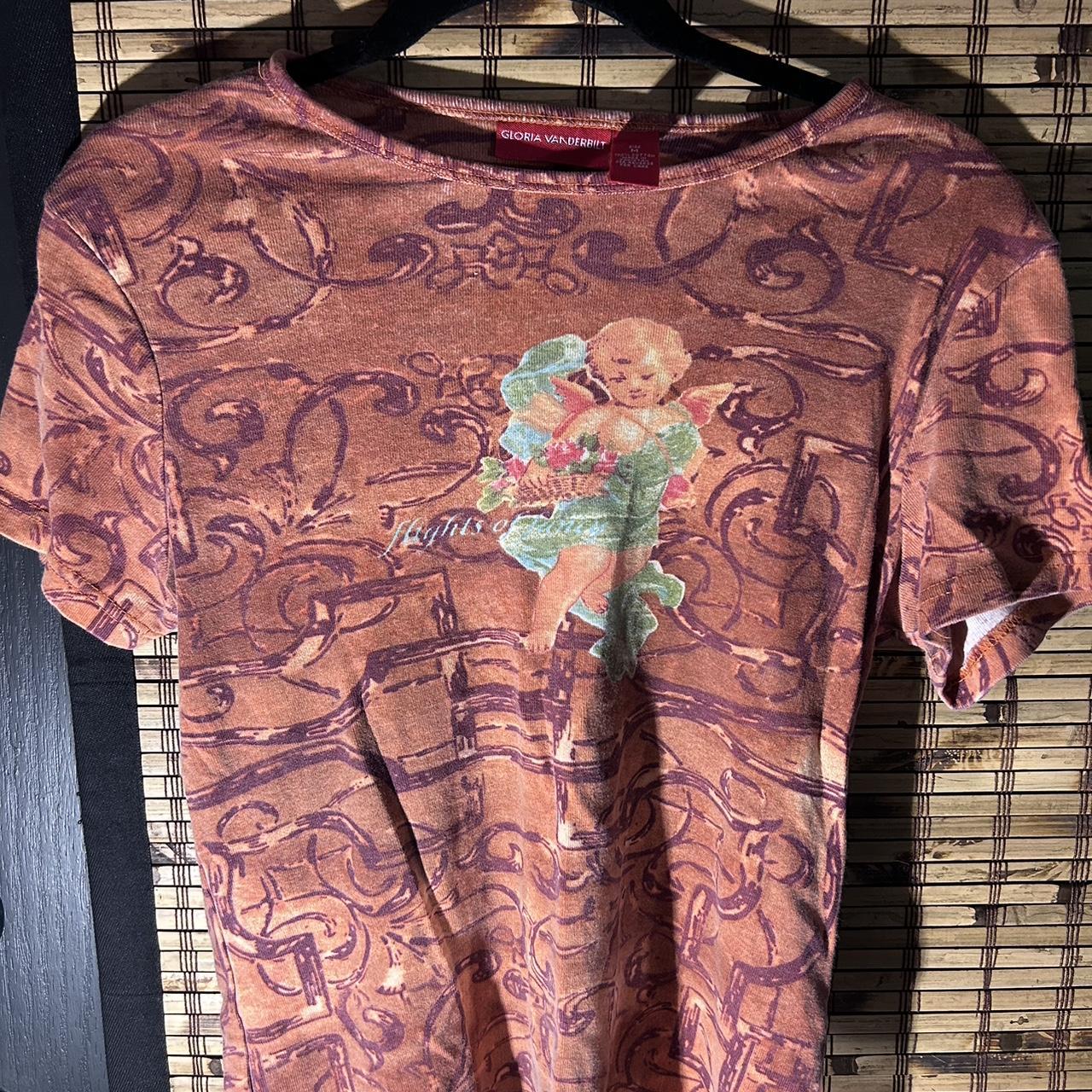 Gloria Vanderbilt Women's Red and Burgundy Tshirt Depop