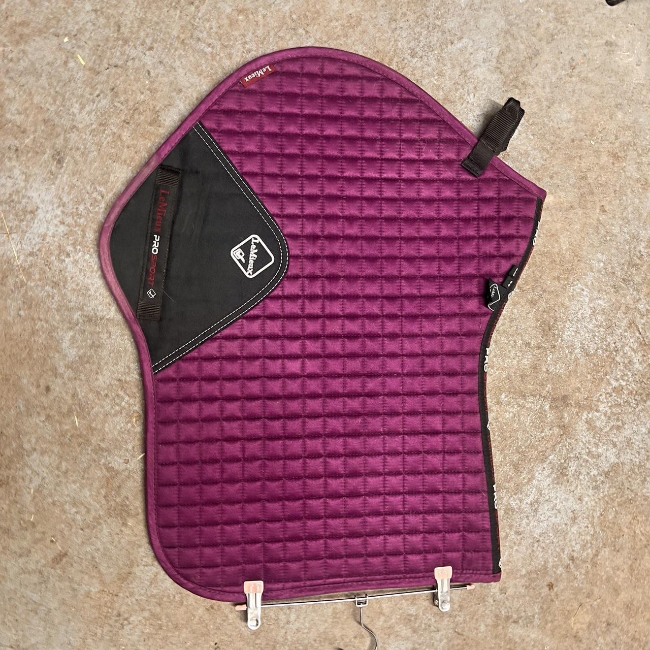 Lemieux Plum saddle pad S/M CC, used and needs a... Depop