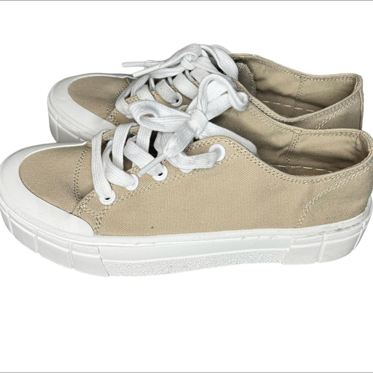 TARGET SLIP ON PLATFORM LACE UPS NUDE SIZE 8 W... Depop