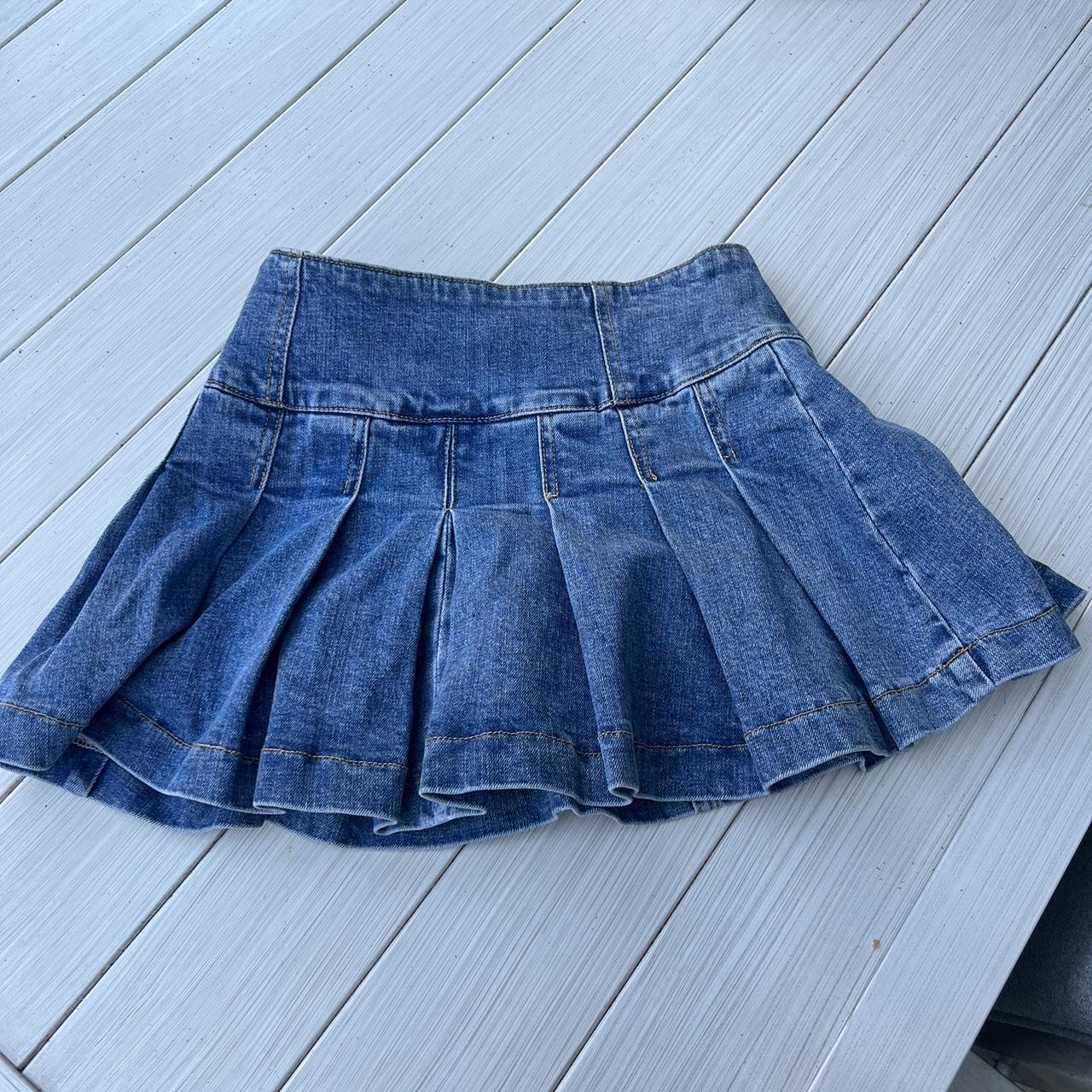 Glassons Pleated Denim Mini Skirt Size 6 Worn Once Depop