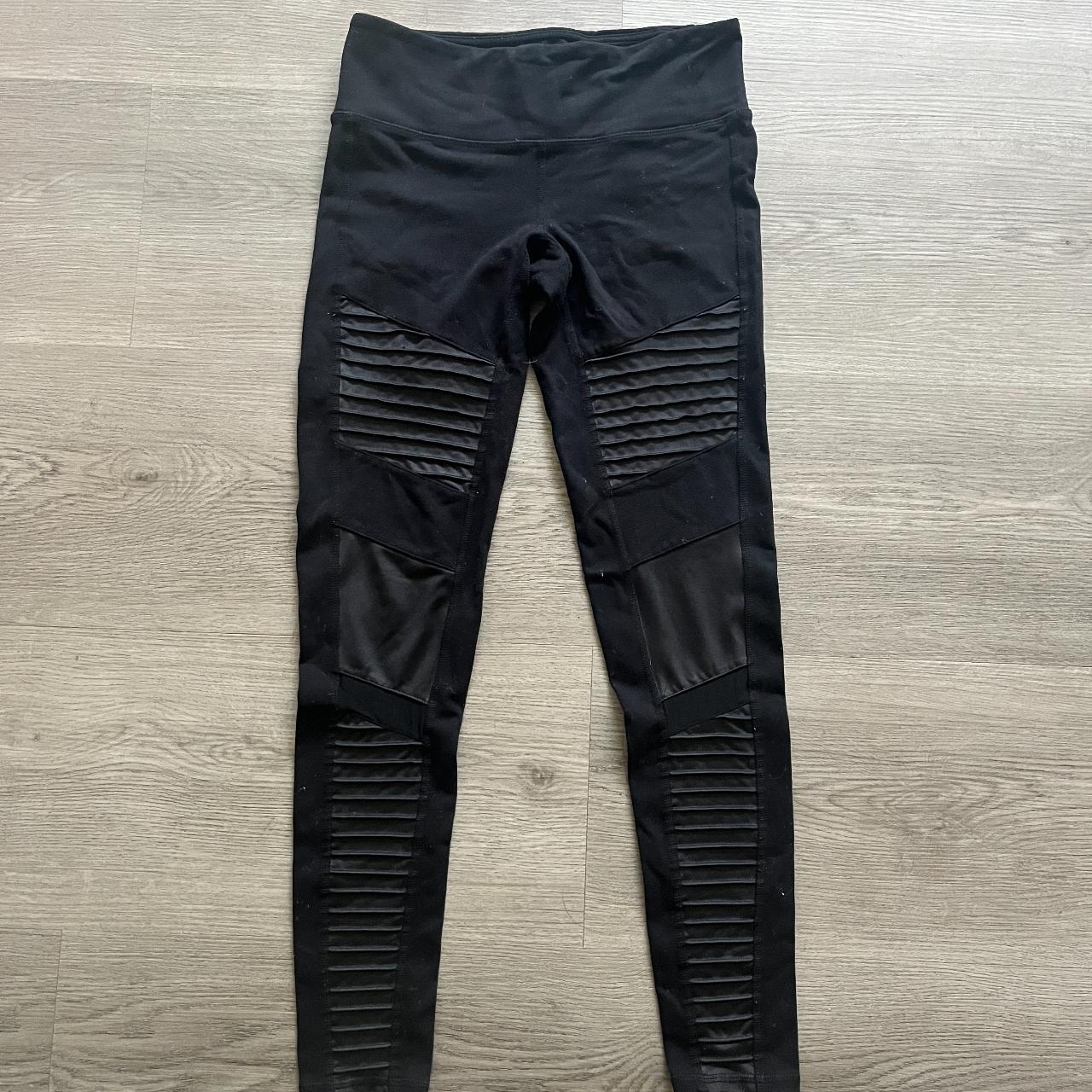 新品未使用 完売aloyoga Leggings 楽天市場】【SALE 20％OFF】ALO YOGA（アロ ヨガ