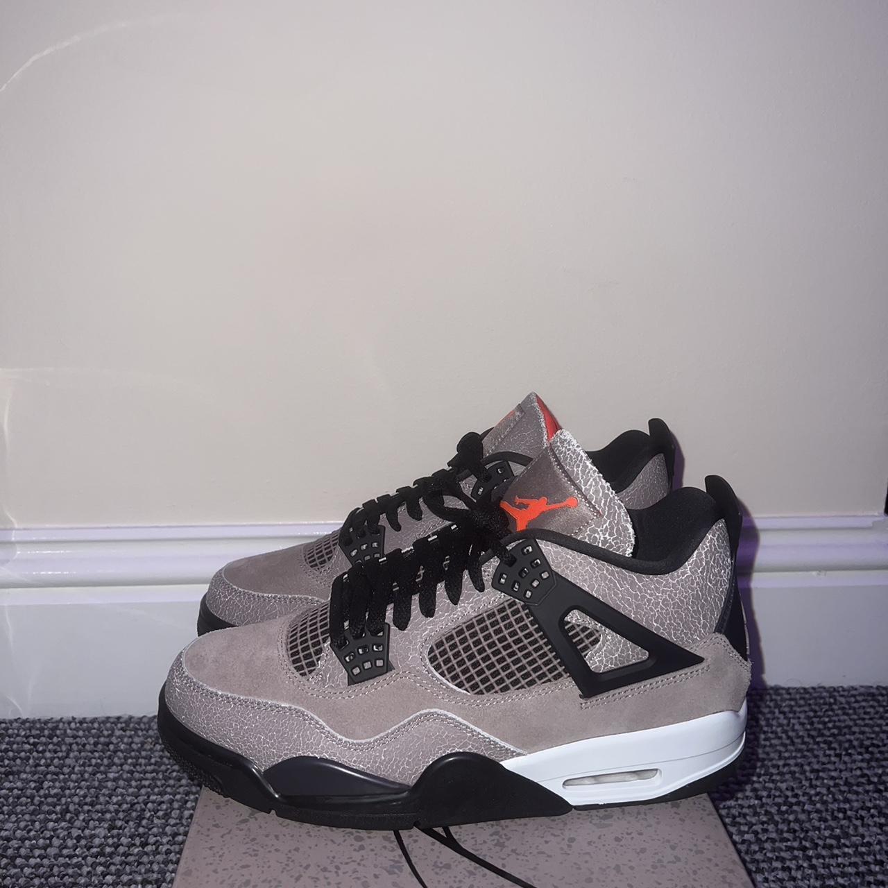 airjordan4 taupe