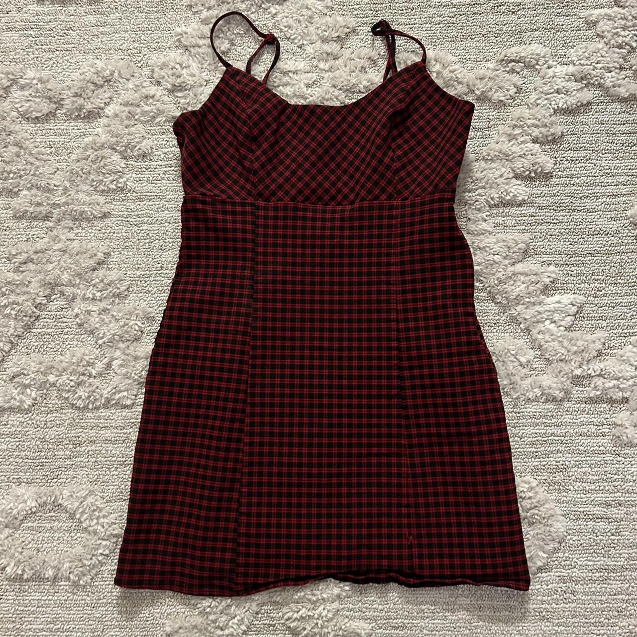 Forever 21 Women's Black and Red Dress