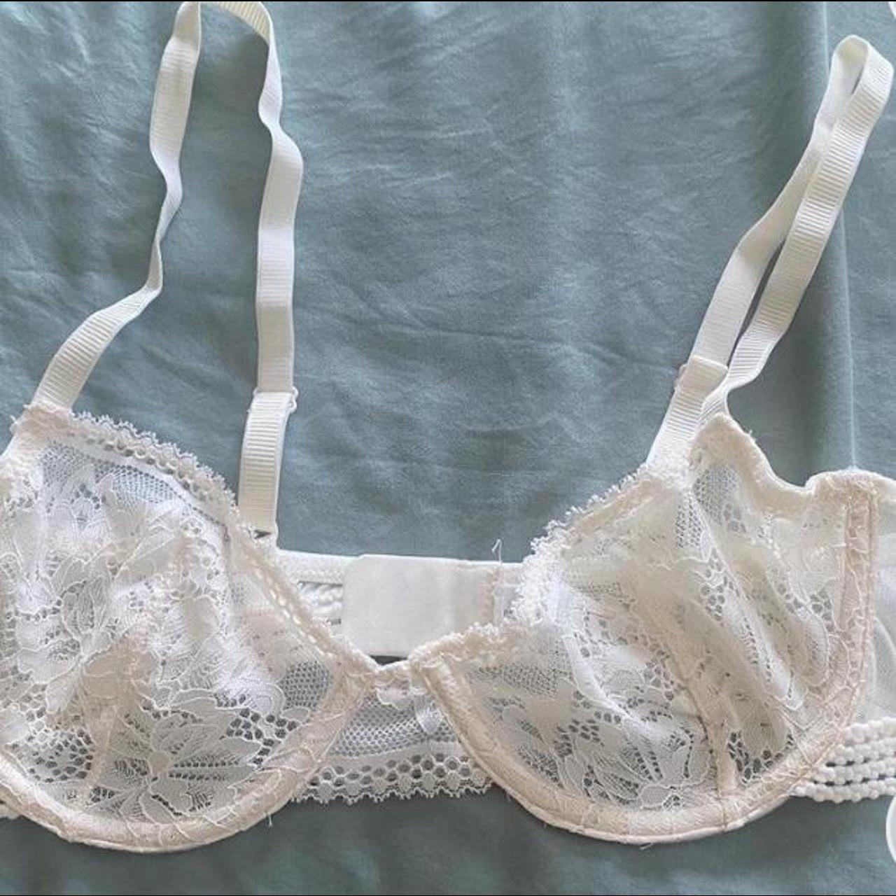 Primark white lace bra size on tag... Depop