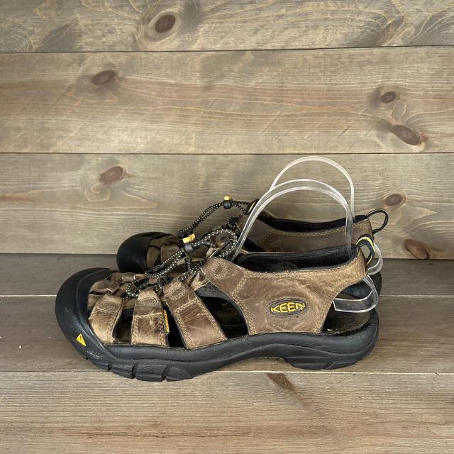 Buy Men's Keen Newport Bison | Michelson's Shoes - Lexington & Needham MA