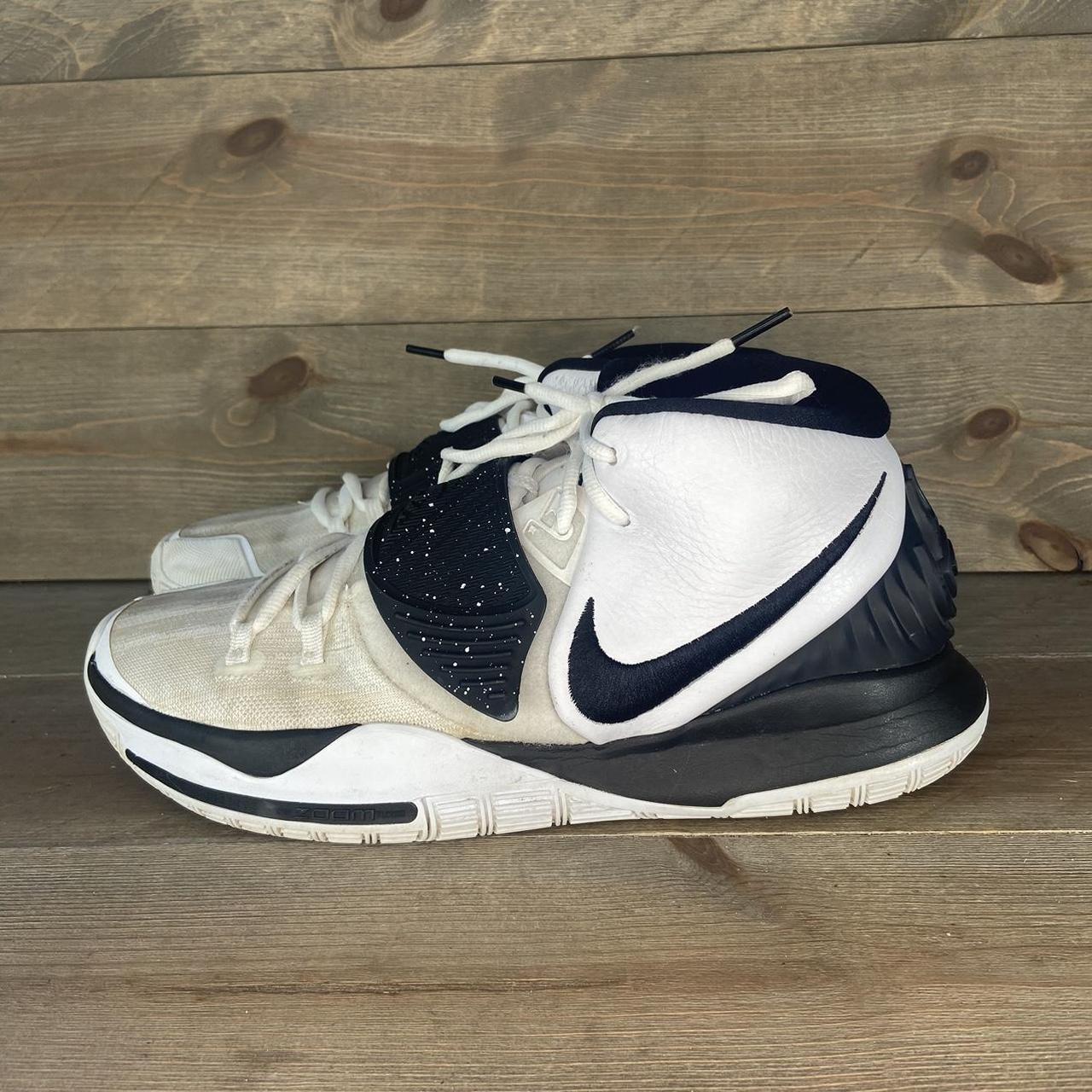 Used mens nike outlet shoes size 12