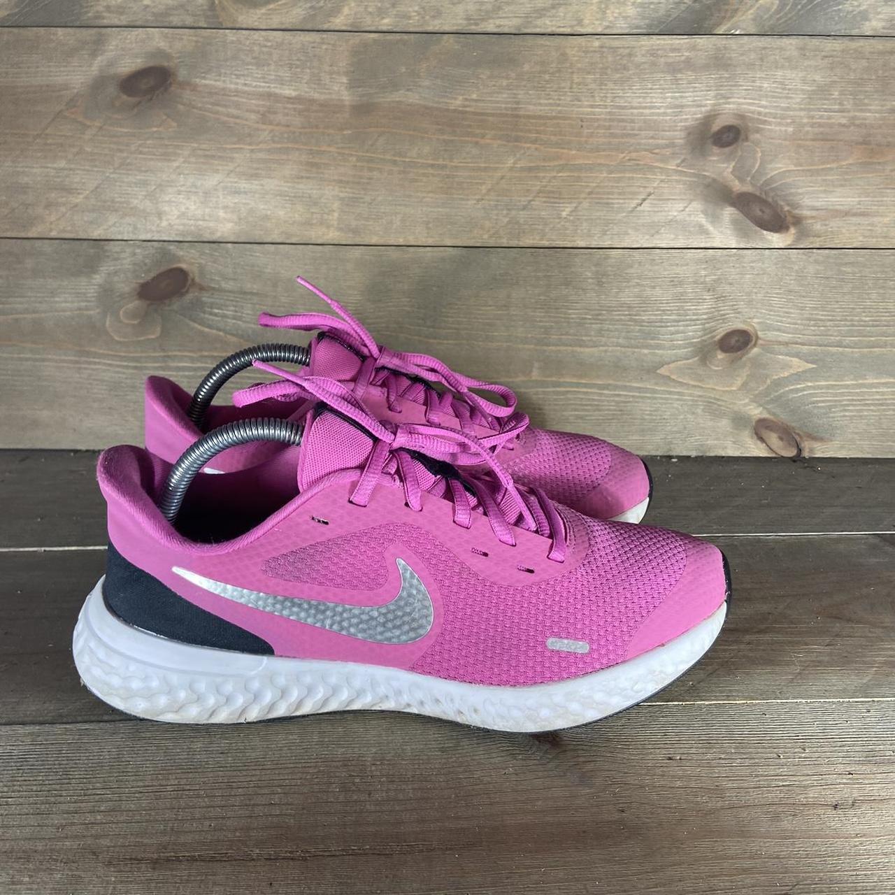 Nike revolution 5 womens size 8.5 shoes pink... | Depop