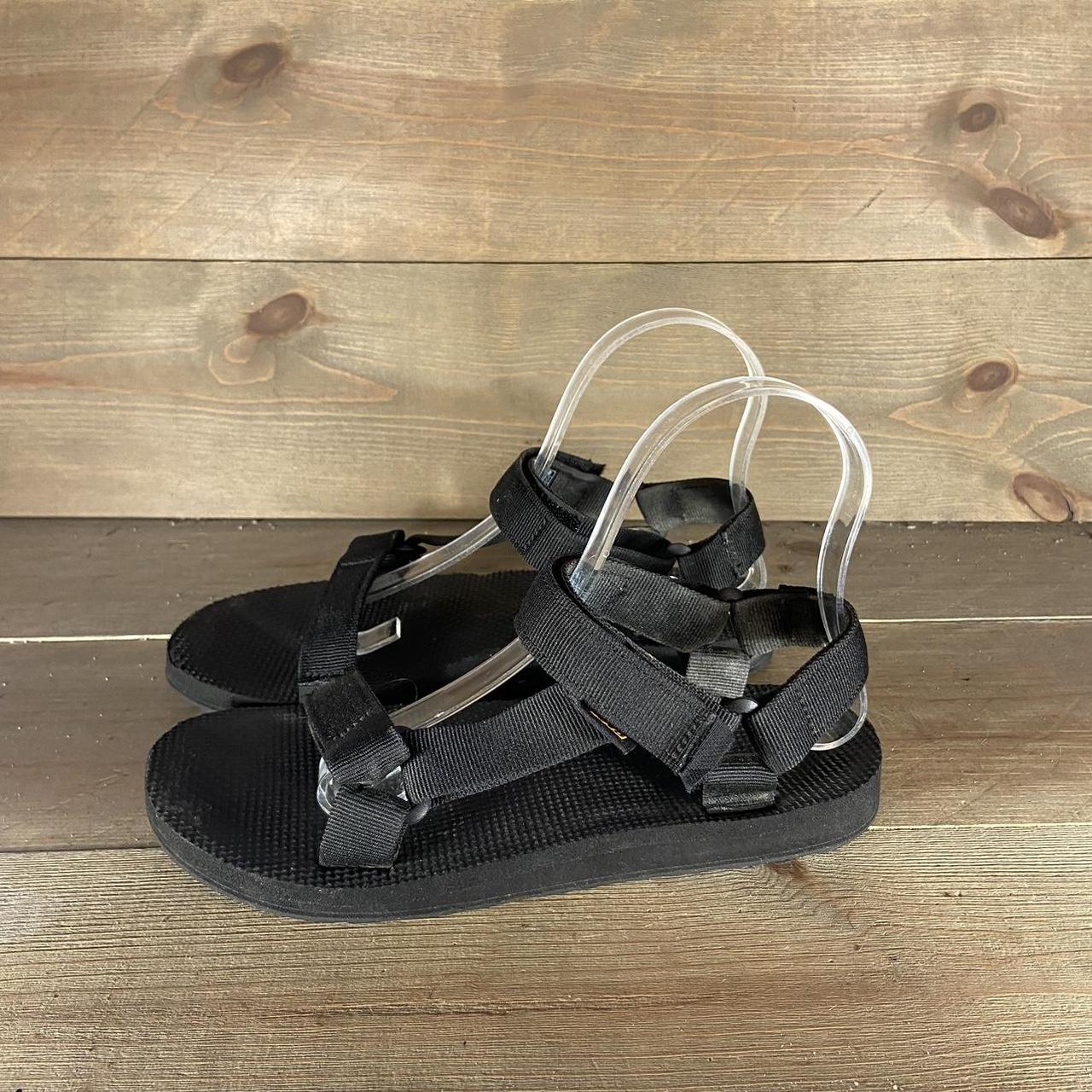 Teva original universal Womens size 7 shoes black Depop