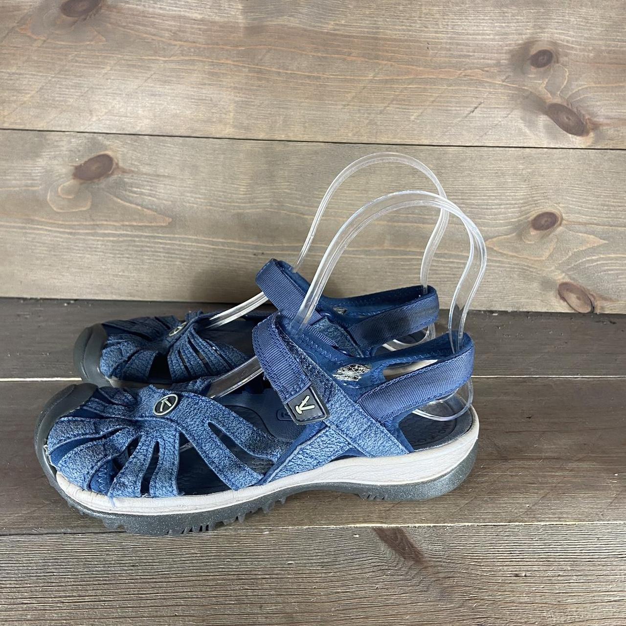 Ladies blue best sale sandals size 5