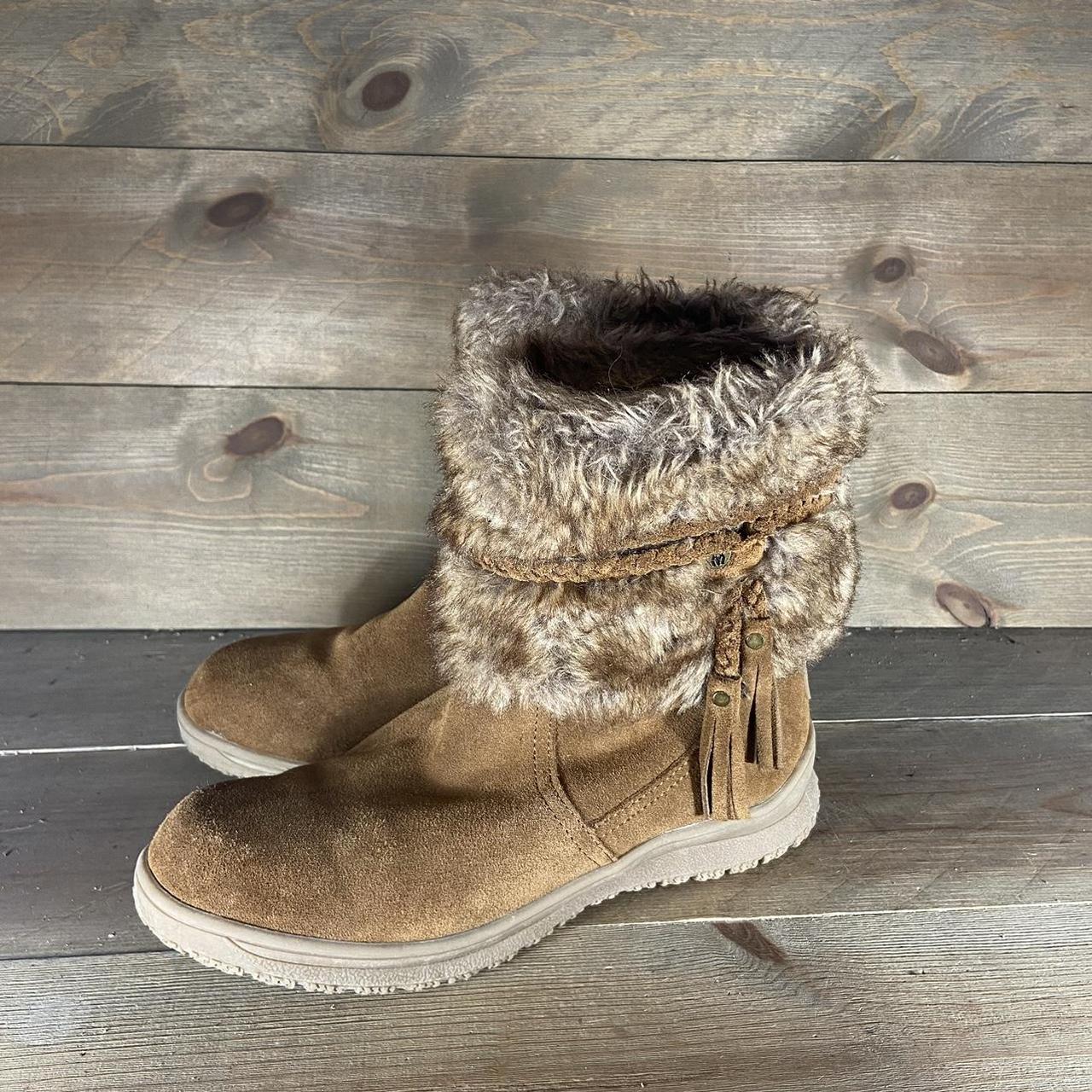 Minnetonka hotsell fur boots