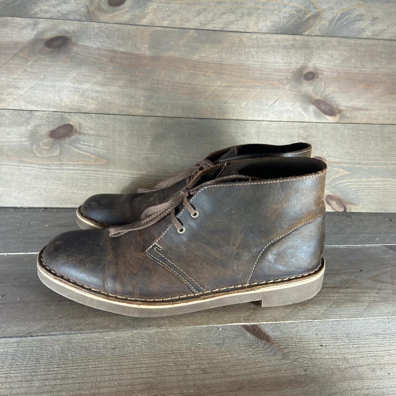 Clarks chukka best sale boot laces