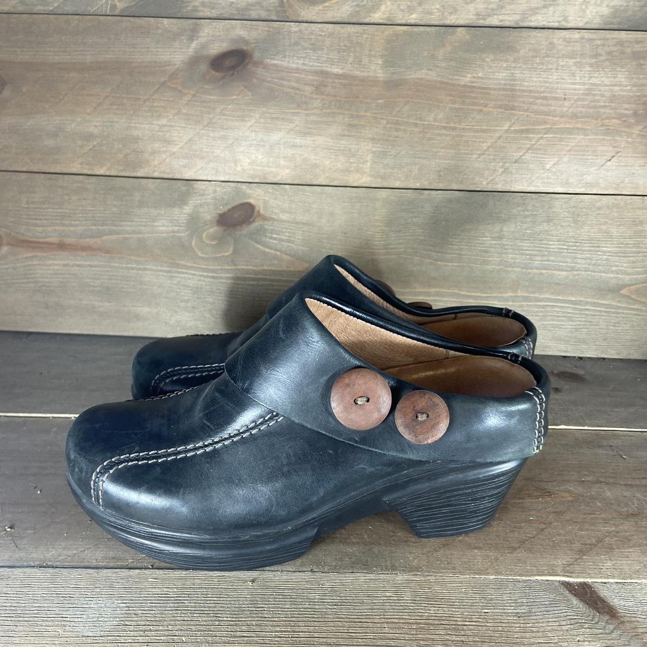 Sanita clogs 38 deals