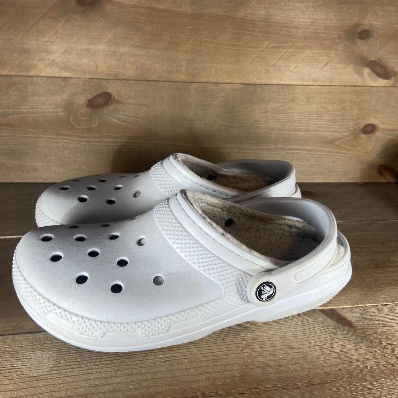 Lined crocs fashion women's size 9