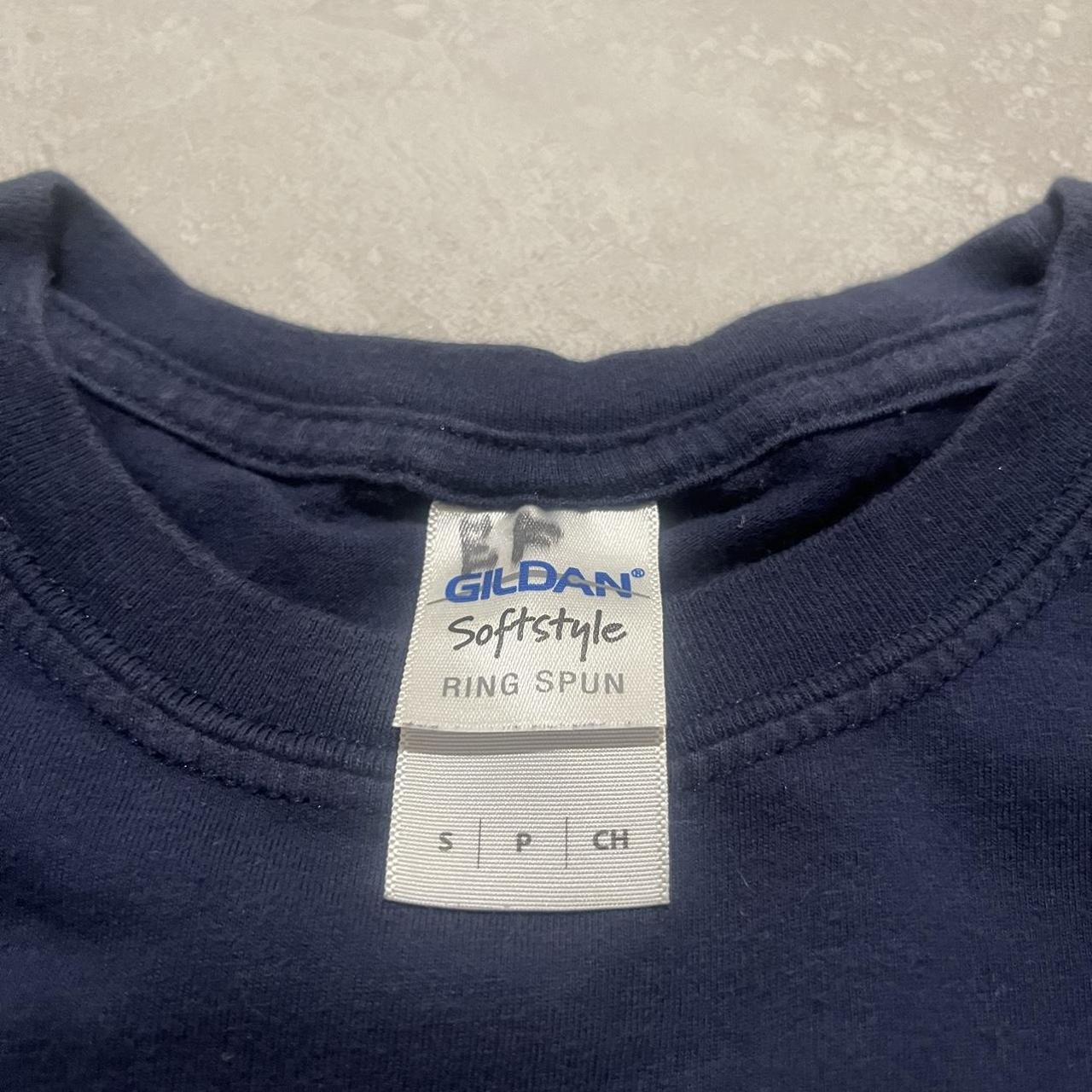 Gildan Men's Blue T-shirt | Depop