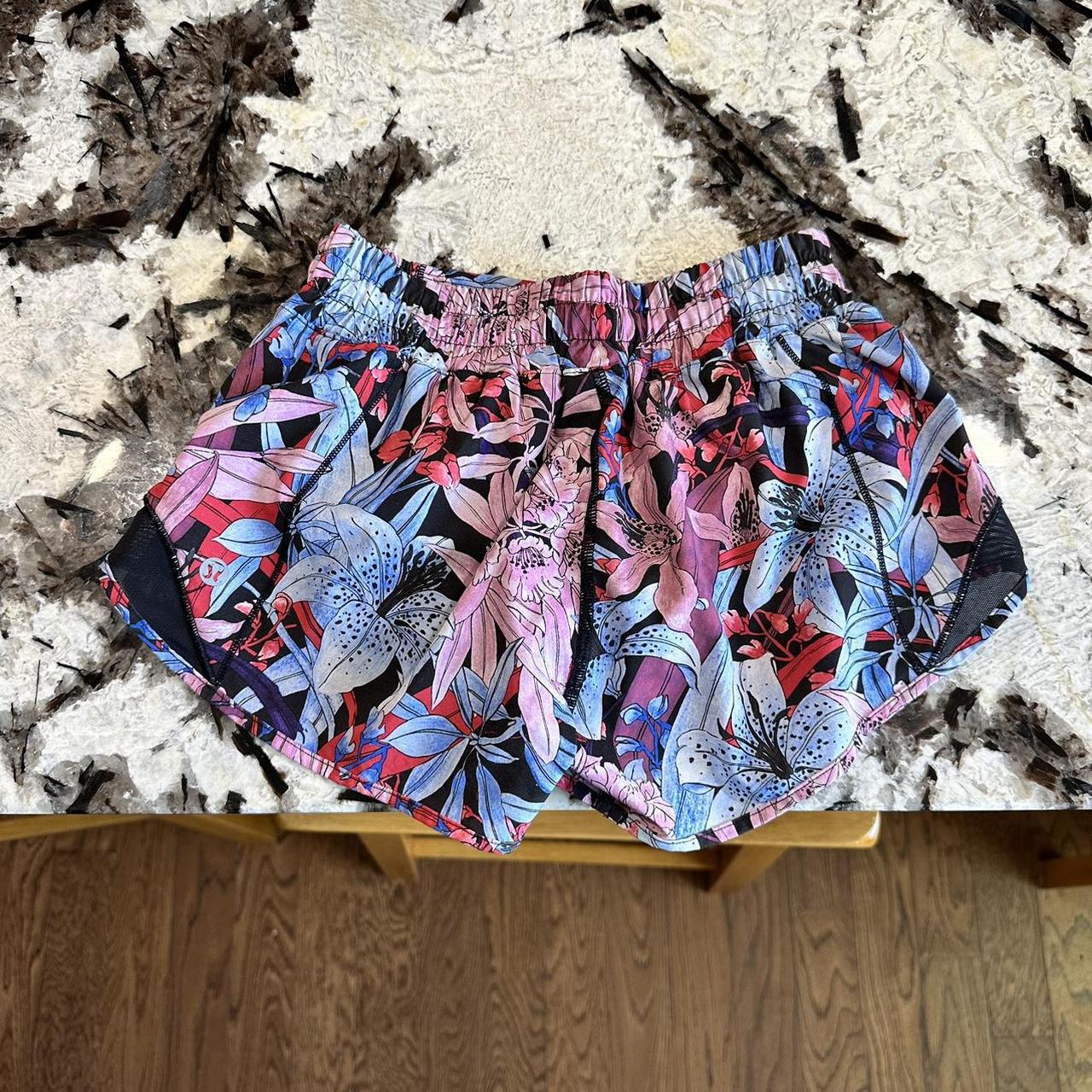 Lululemon Hotty Hot Shorts Cute purple and pink... - Depop