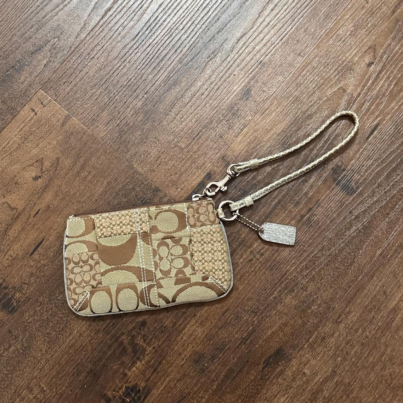 Y2K Coach Peyton Signature Heart Wristlet ♡ - Depop