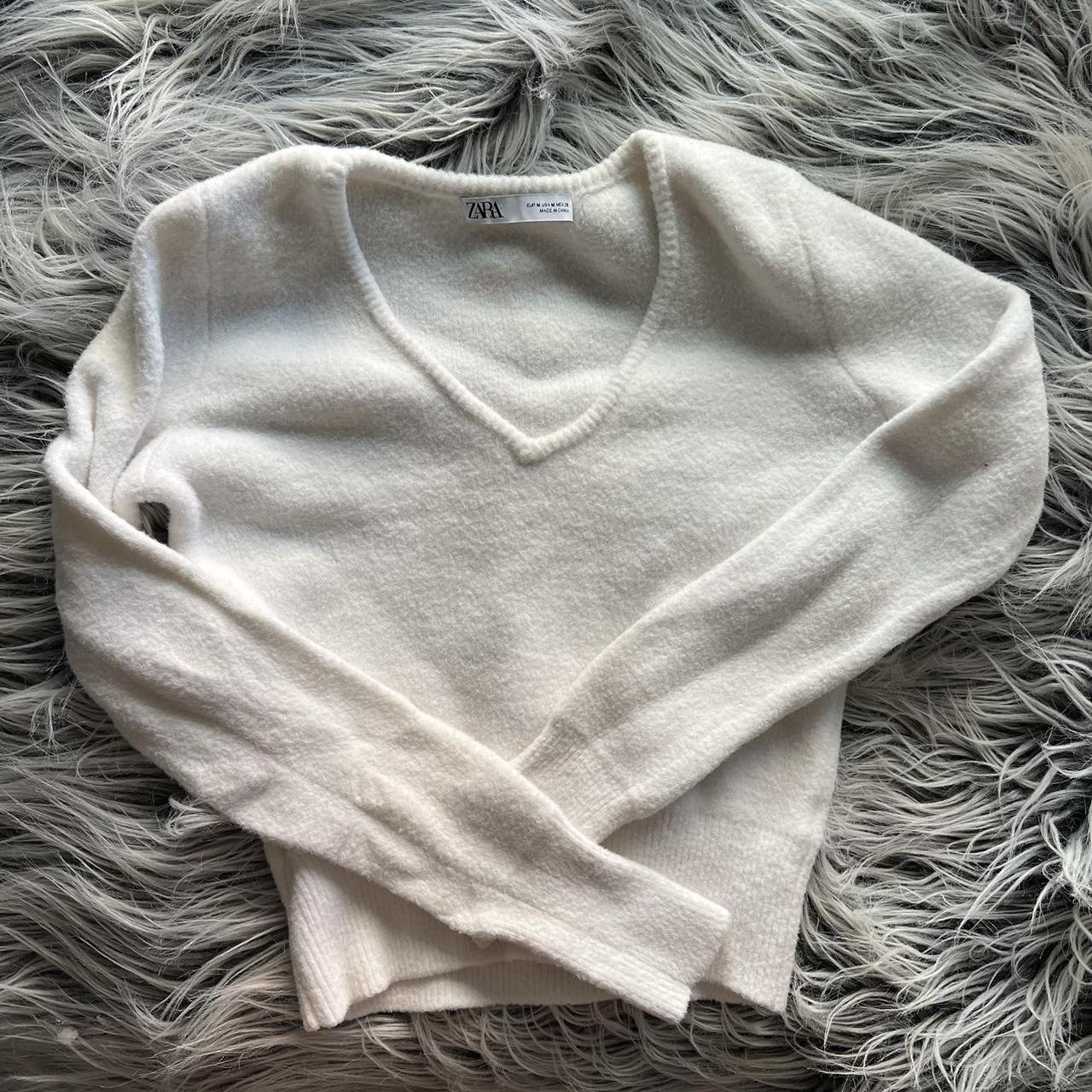 Zara Women's White Jumper Depop