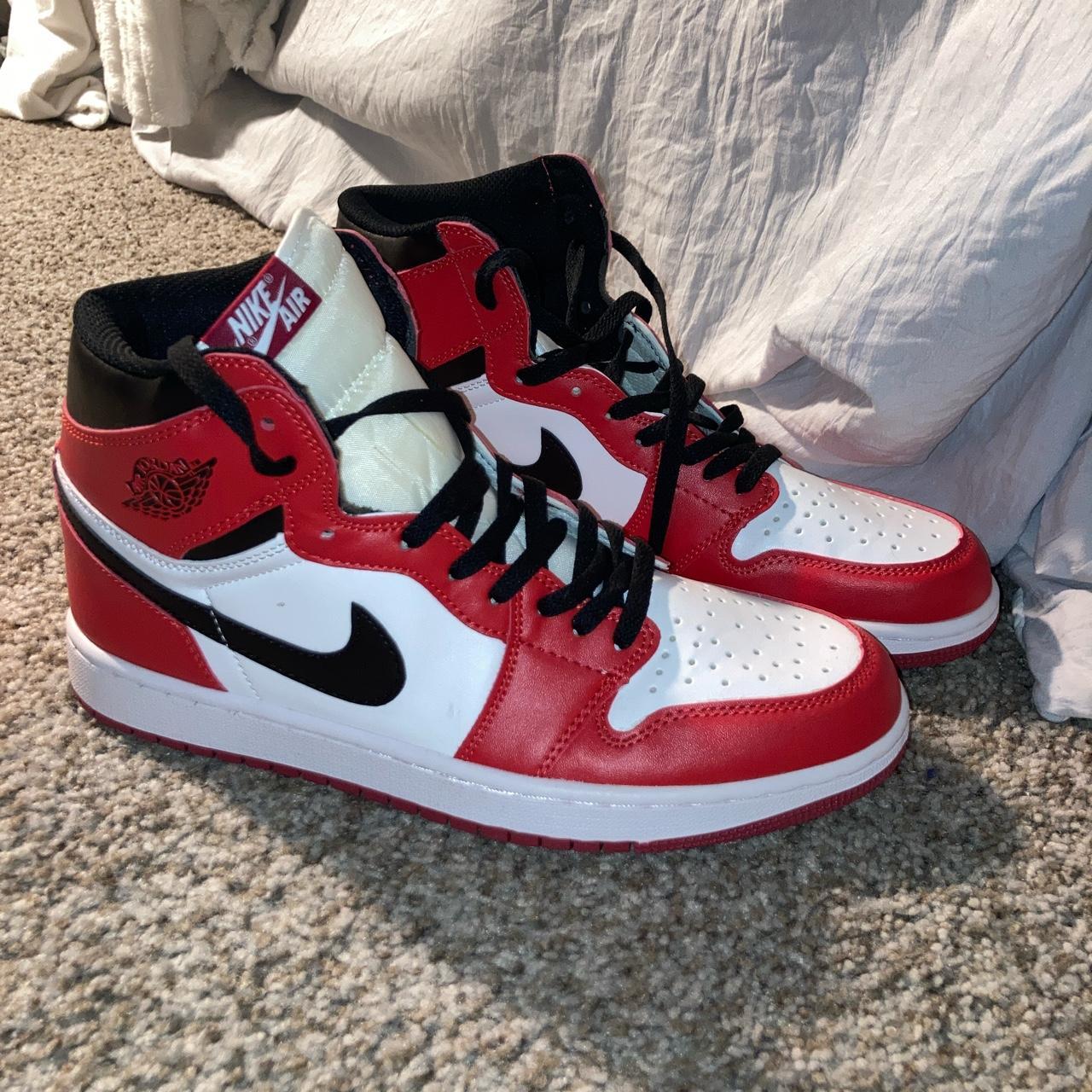 Nike Men's Red and Black Trainers | Depop