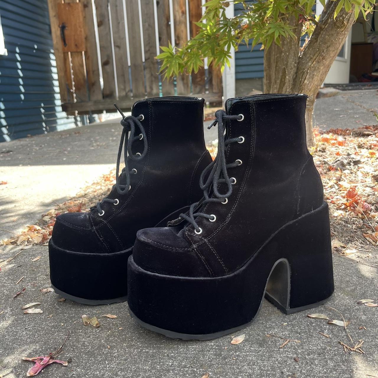 demonia camel 203 velvet