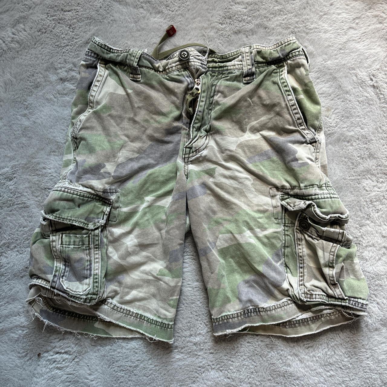 Abercrombie camo cargo fashion shorts