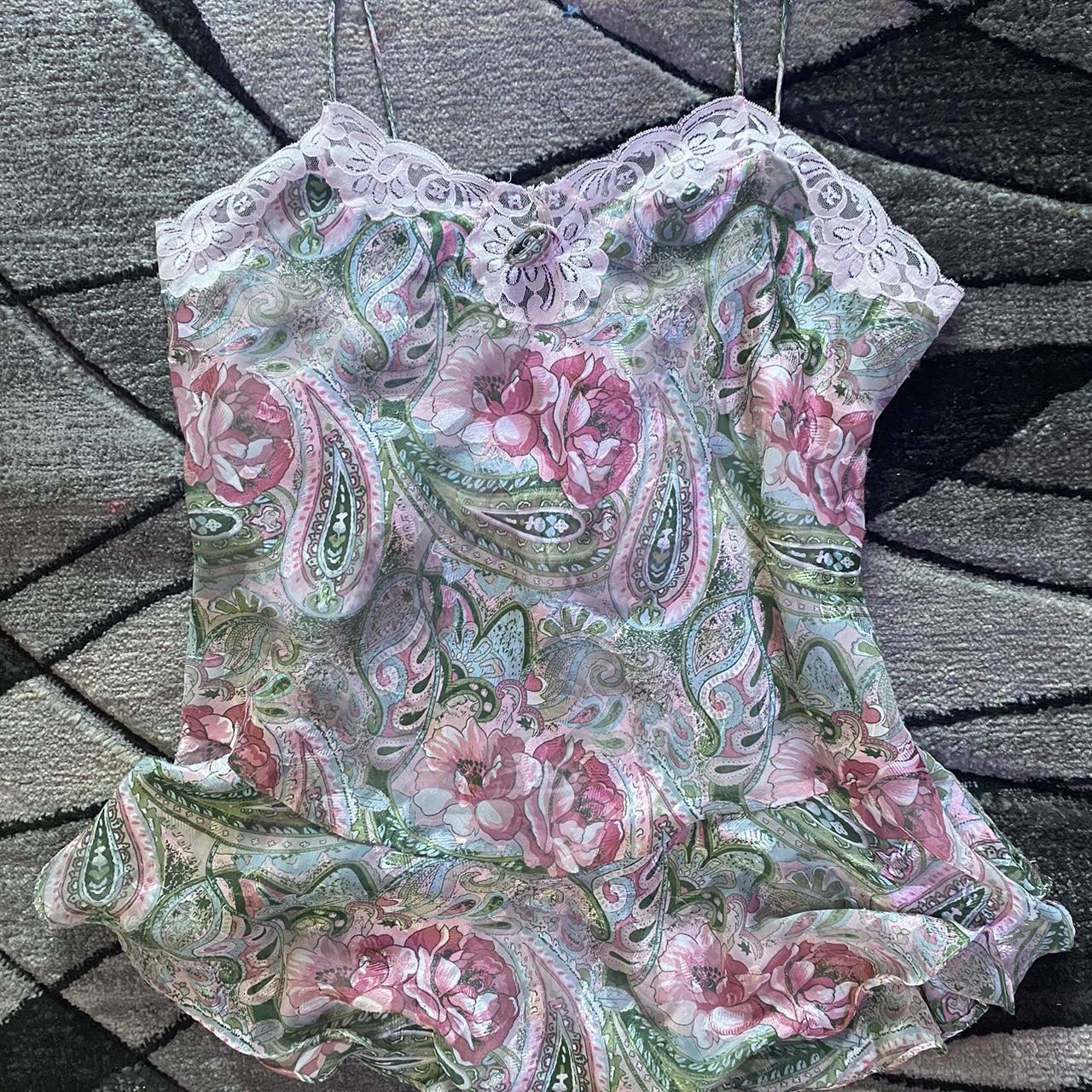 BEAUTIFULLLL victoria’s secret floral silk and sheer