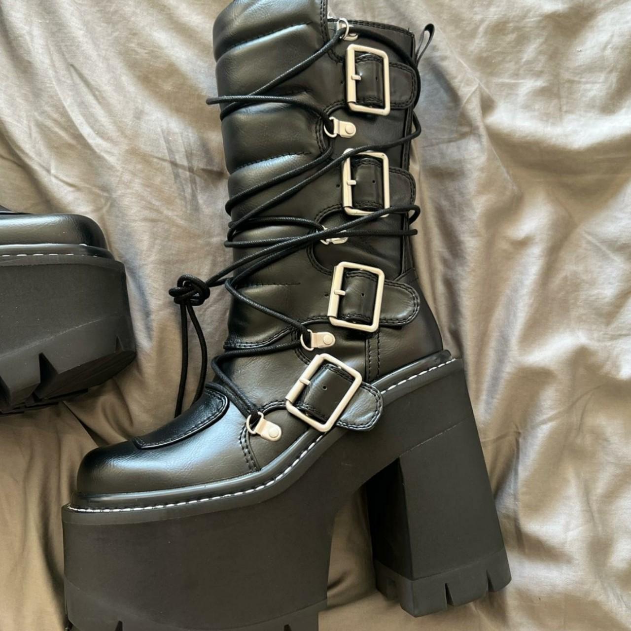mens demonia platform boots