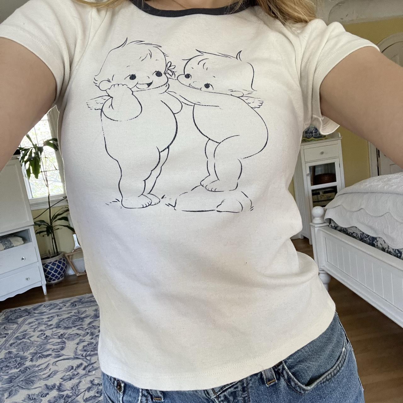 Brandy Melville Women's Navy and Cream Tshirt Depop