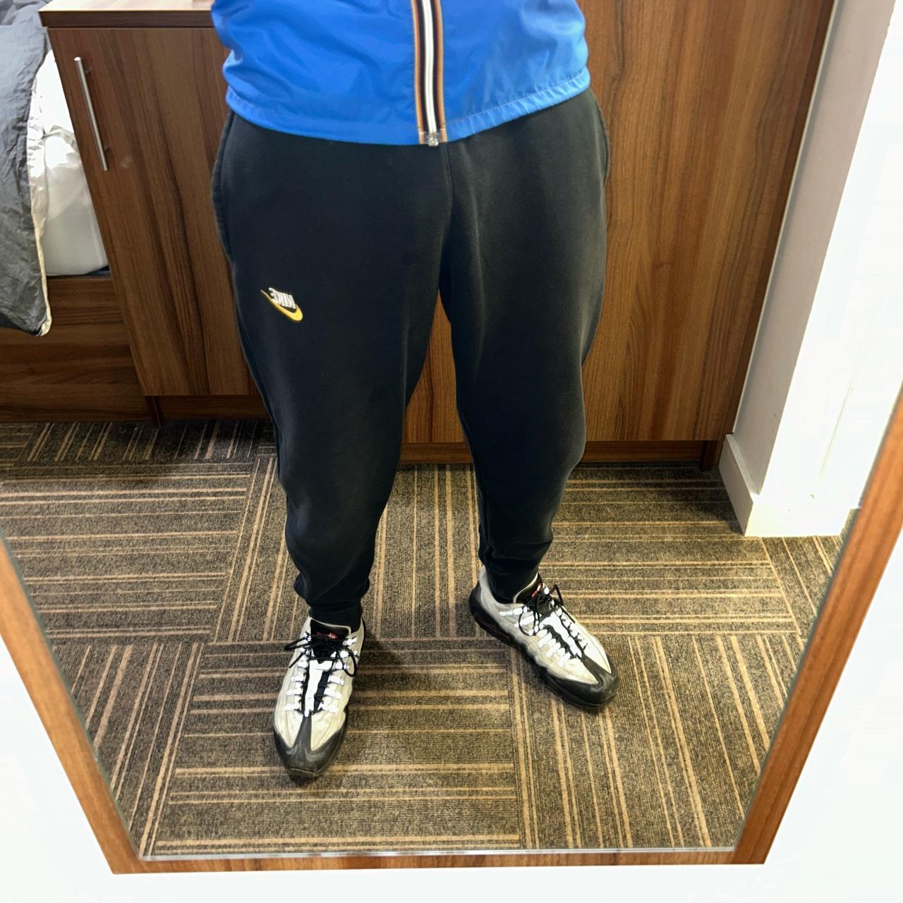 mens black nike jogging suit