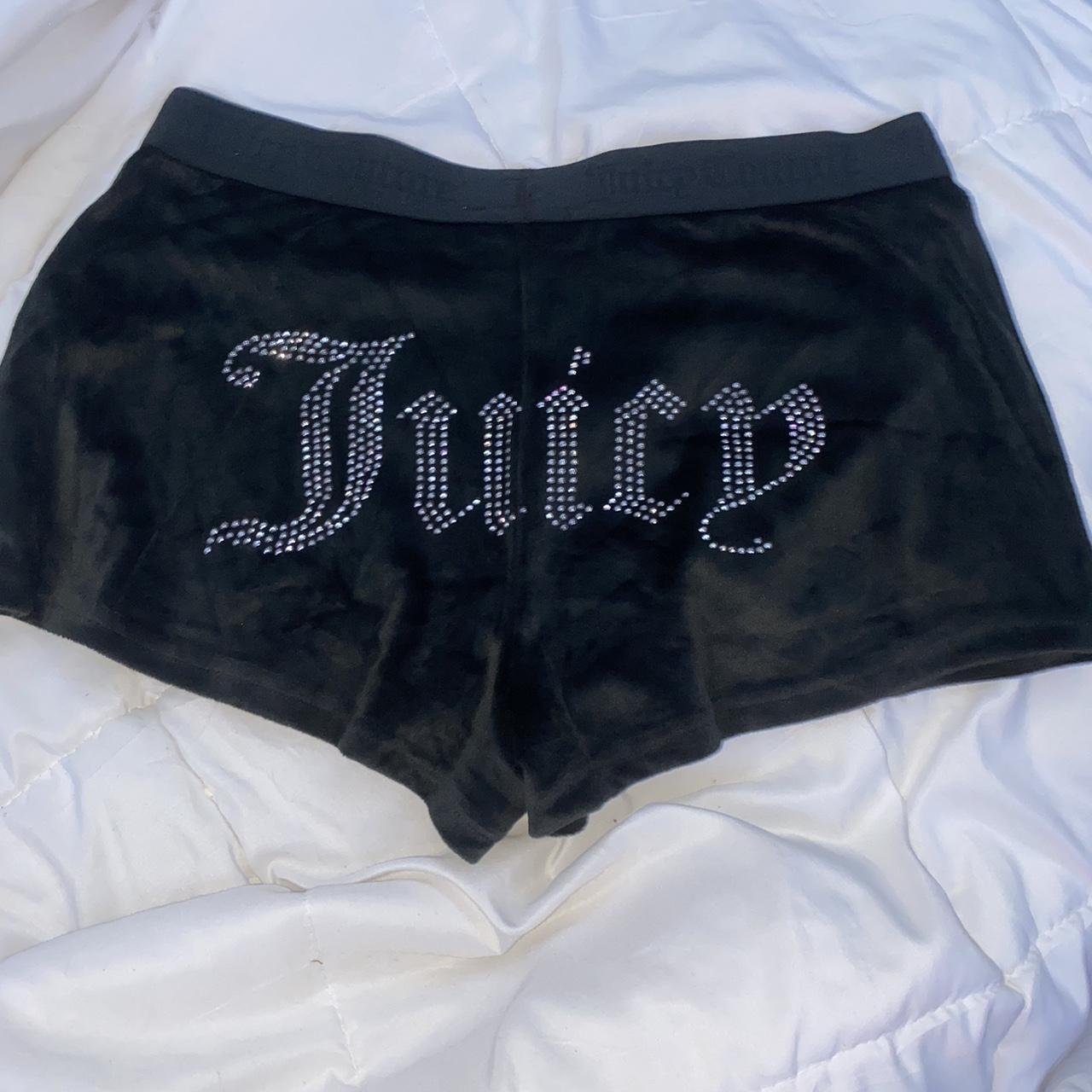 Juicy shorts-never worn I bought them in hopes it... - Depop