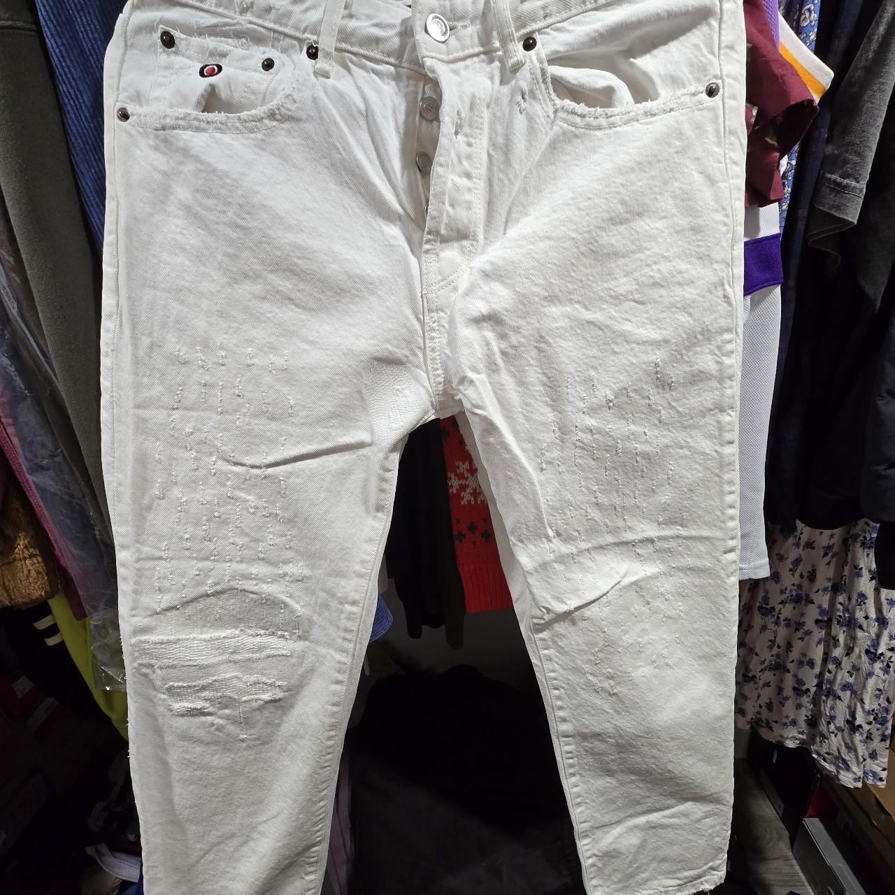item listed by j_smooveee