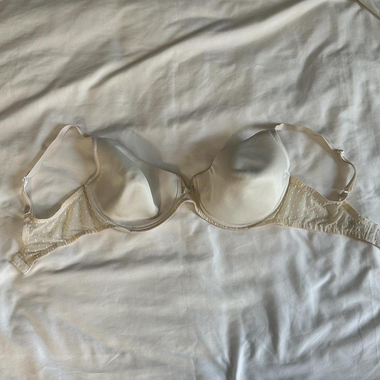 white victoria’s secret bra size 36D small bow on... - Depop