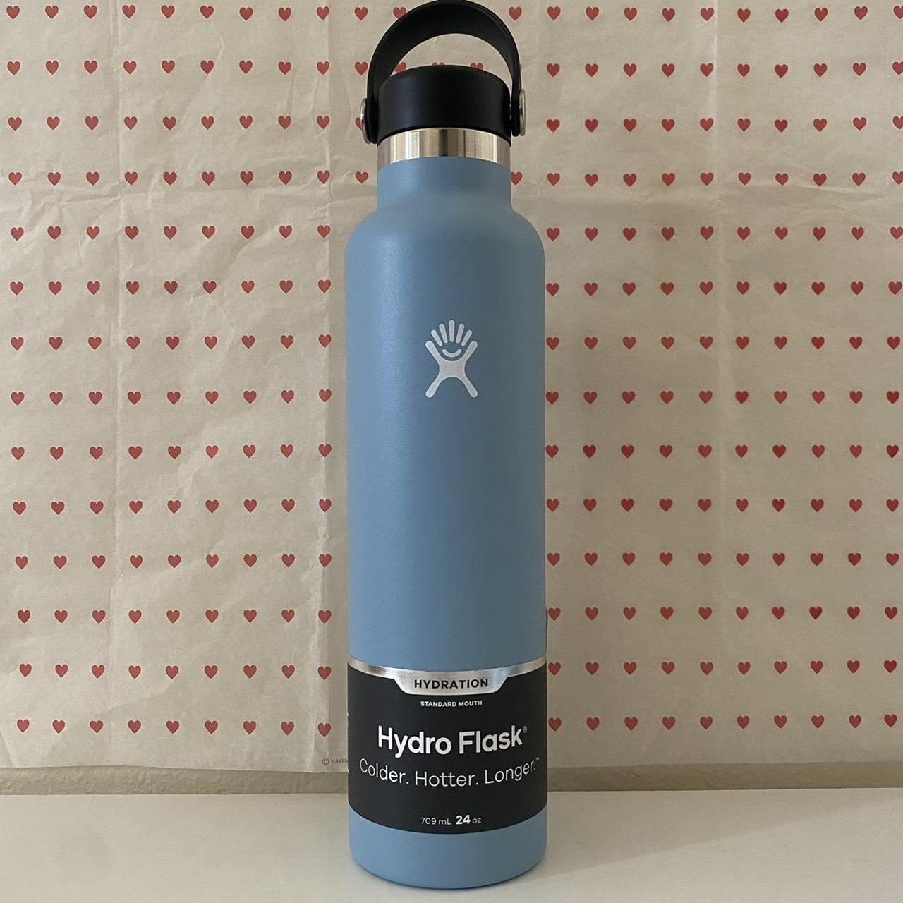 Light blue hydro flask!! Only used a couple of times - Depop