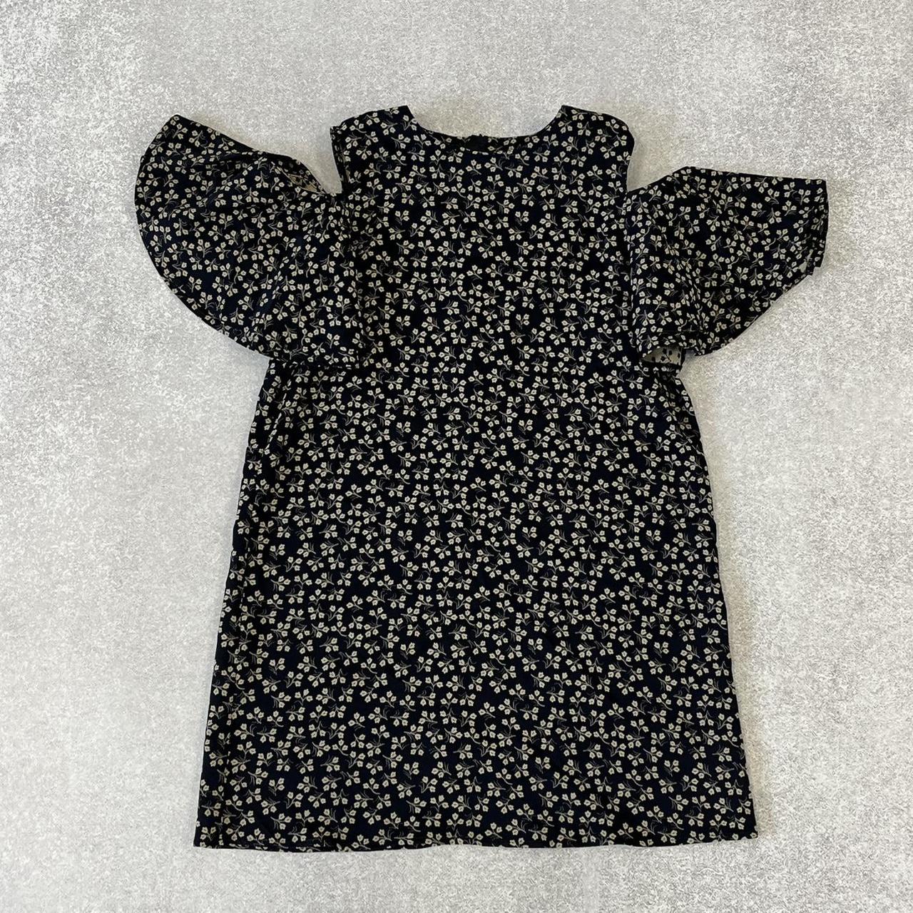 item listed by emilysclth