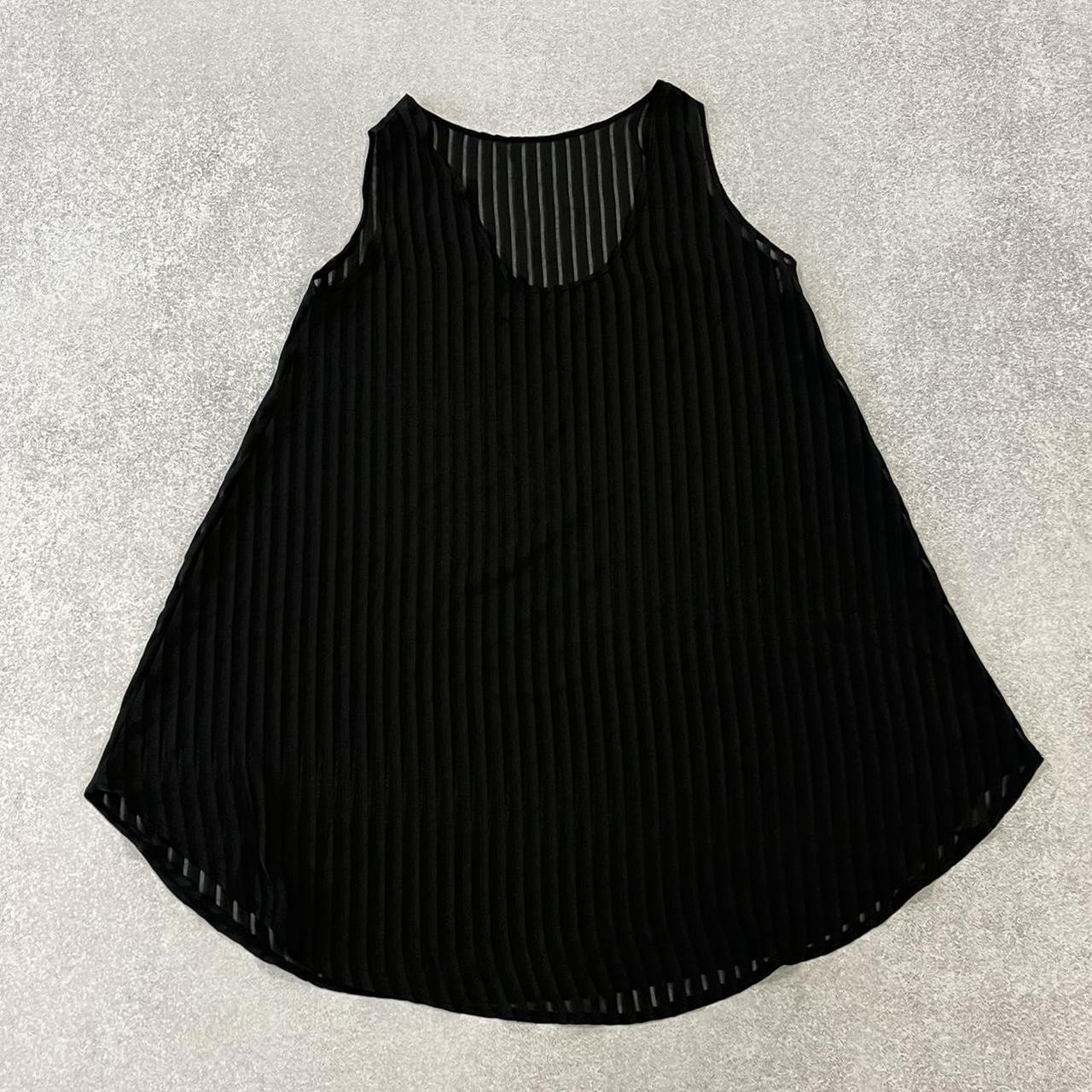 item listed by emilysclth