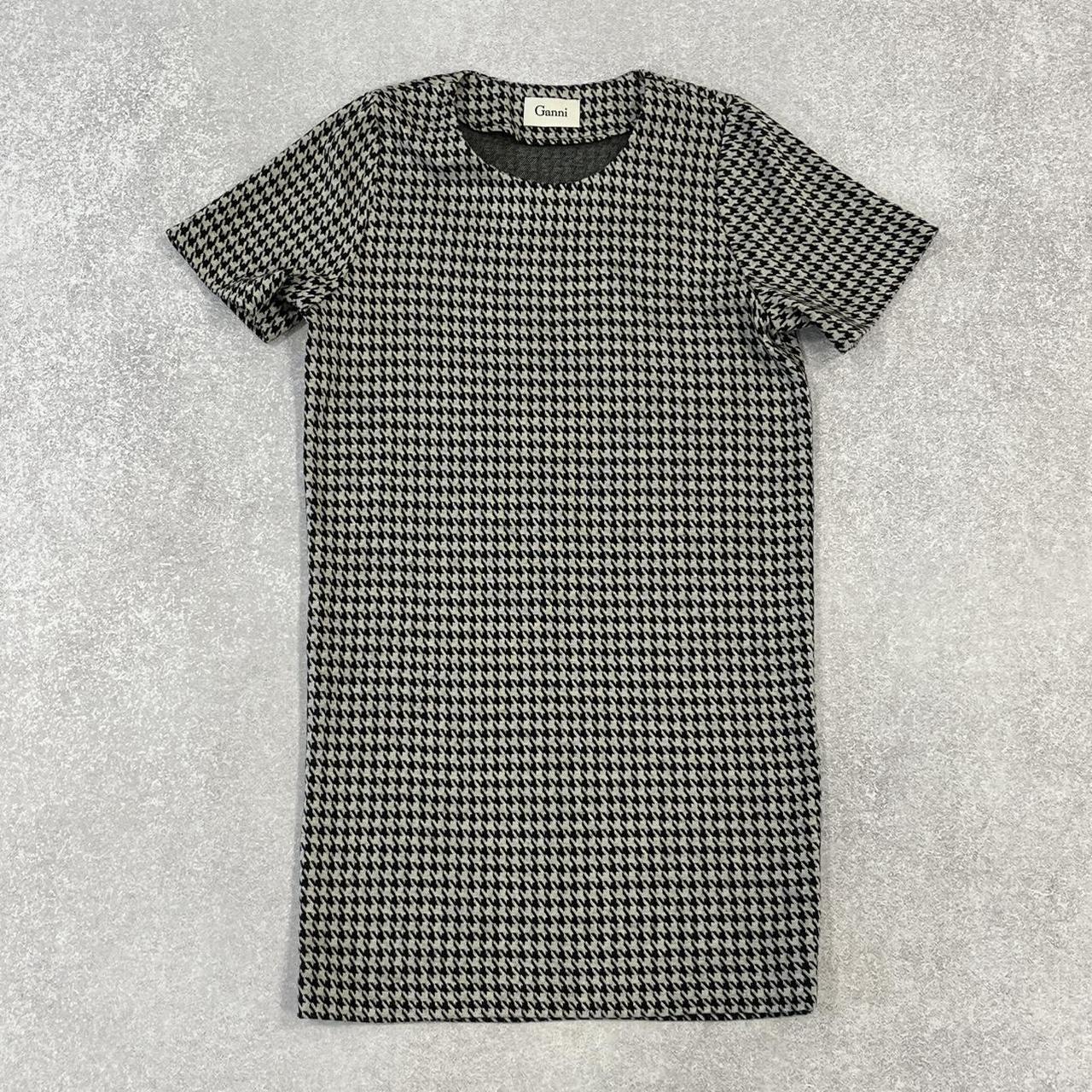 item listed by emilysclth