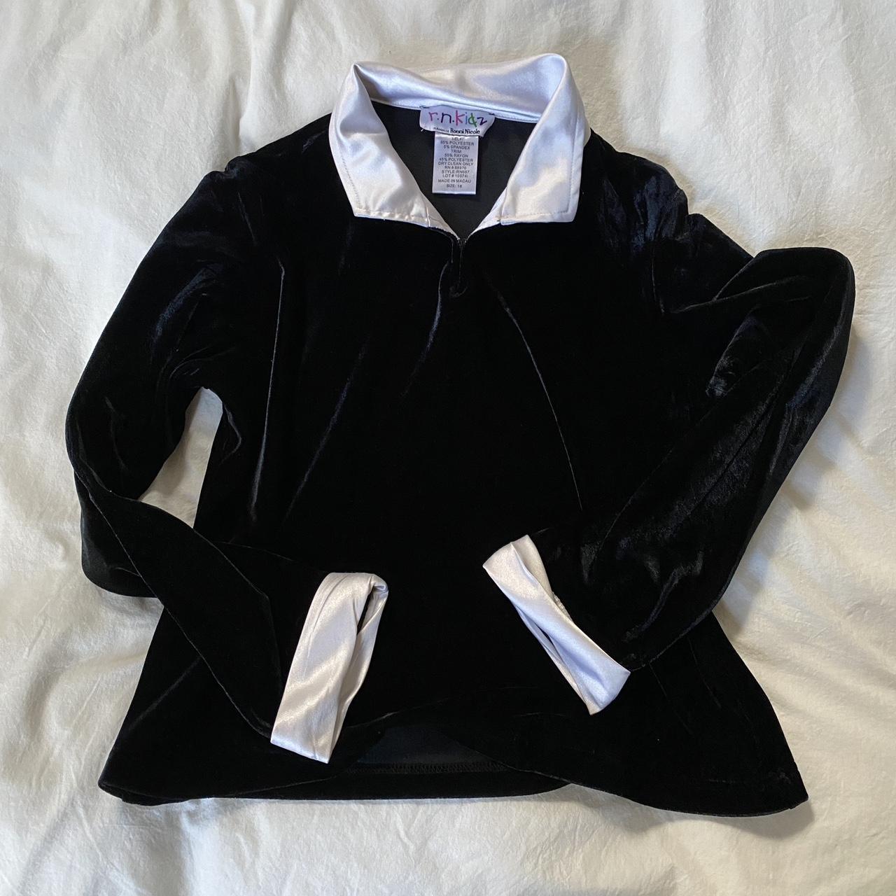 Women's Black and White Polo-shirts | Depop