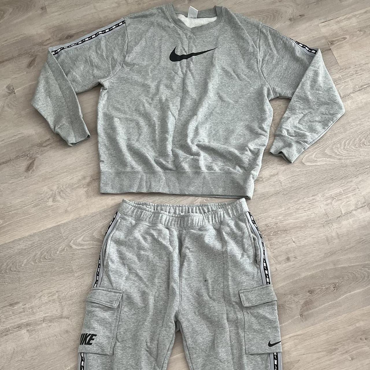 mens nike cargo tracksuit