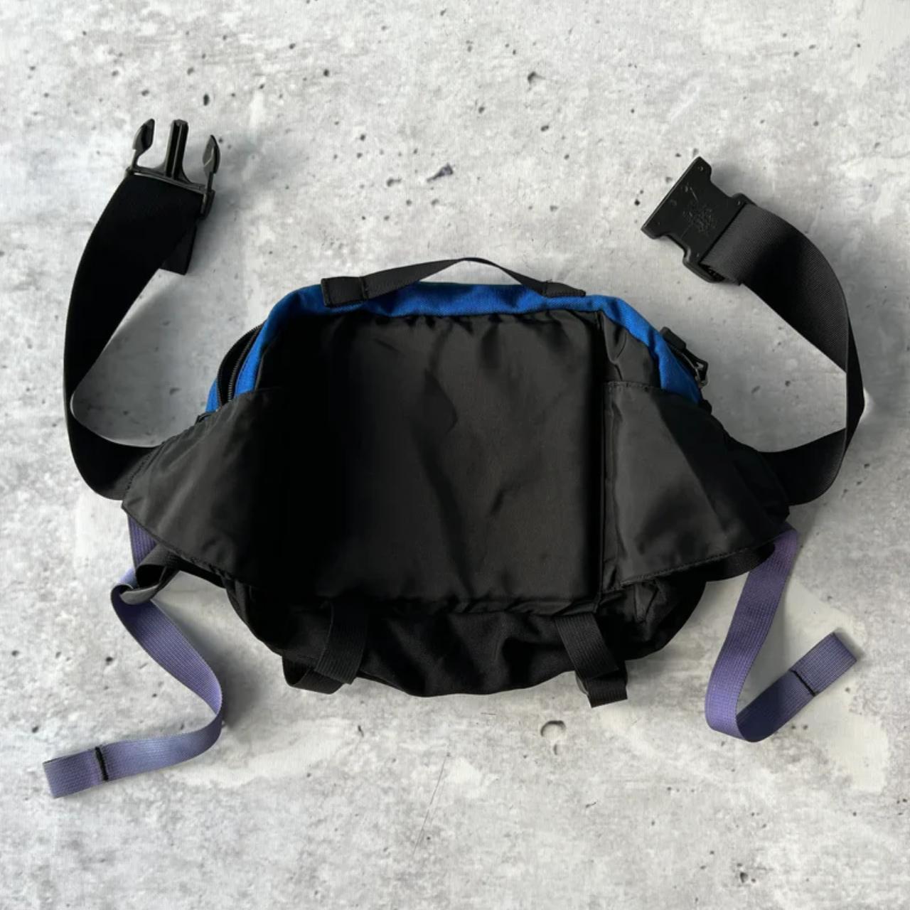 90's Nike ACG Makalu 2 side bag (One size) One size | Depop