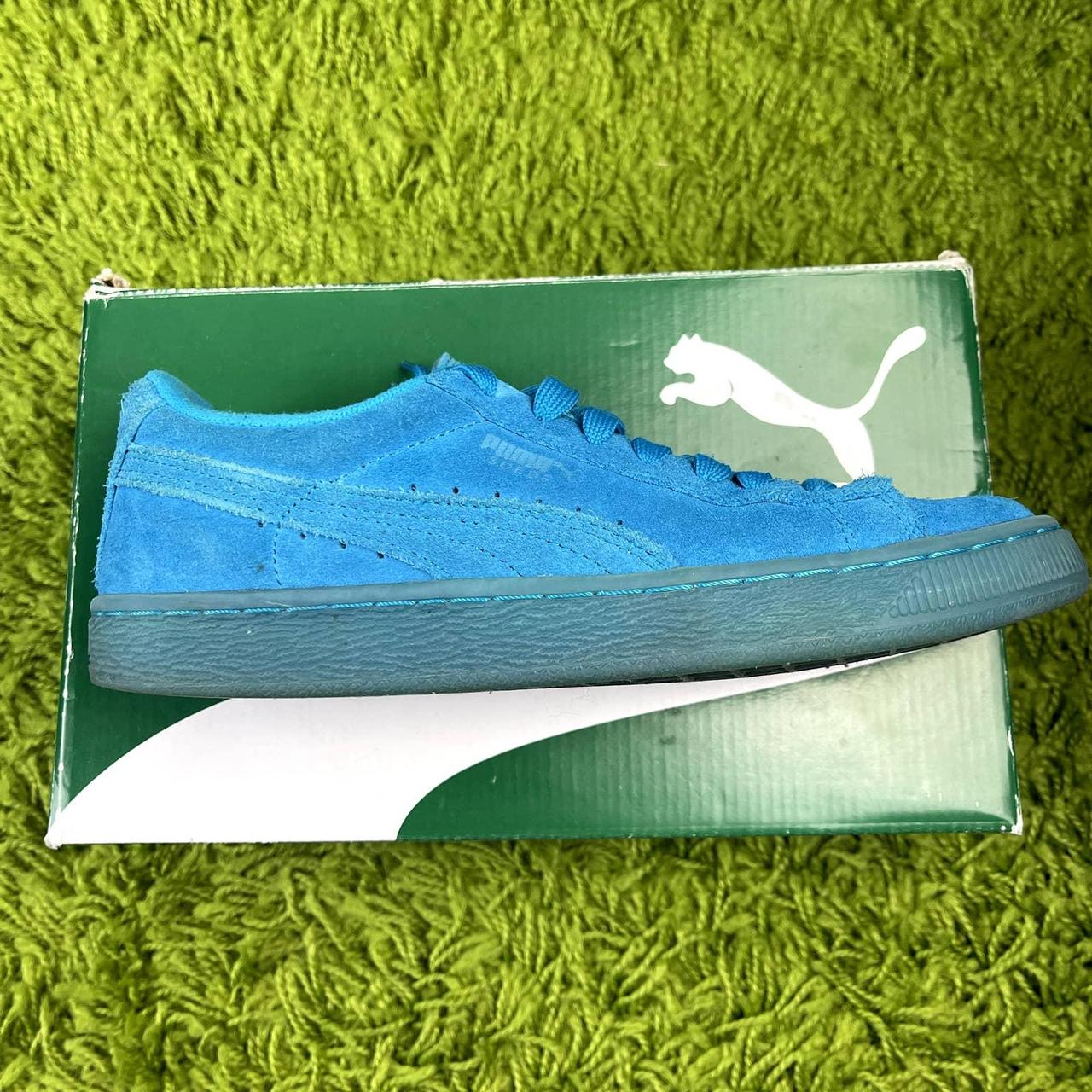 Puma men's suede emboss outlet iced fluo fashion sneaker