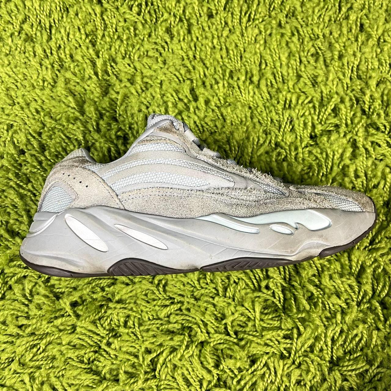 Yeezy boost discount 700 size 6.5